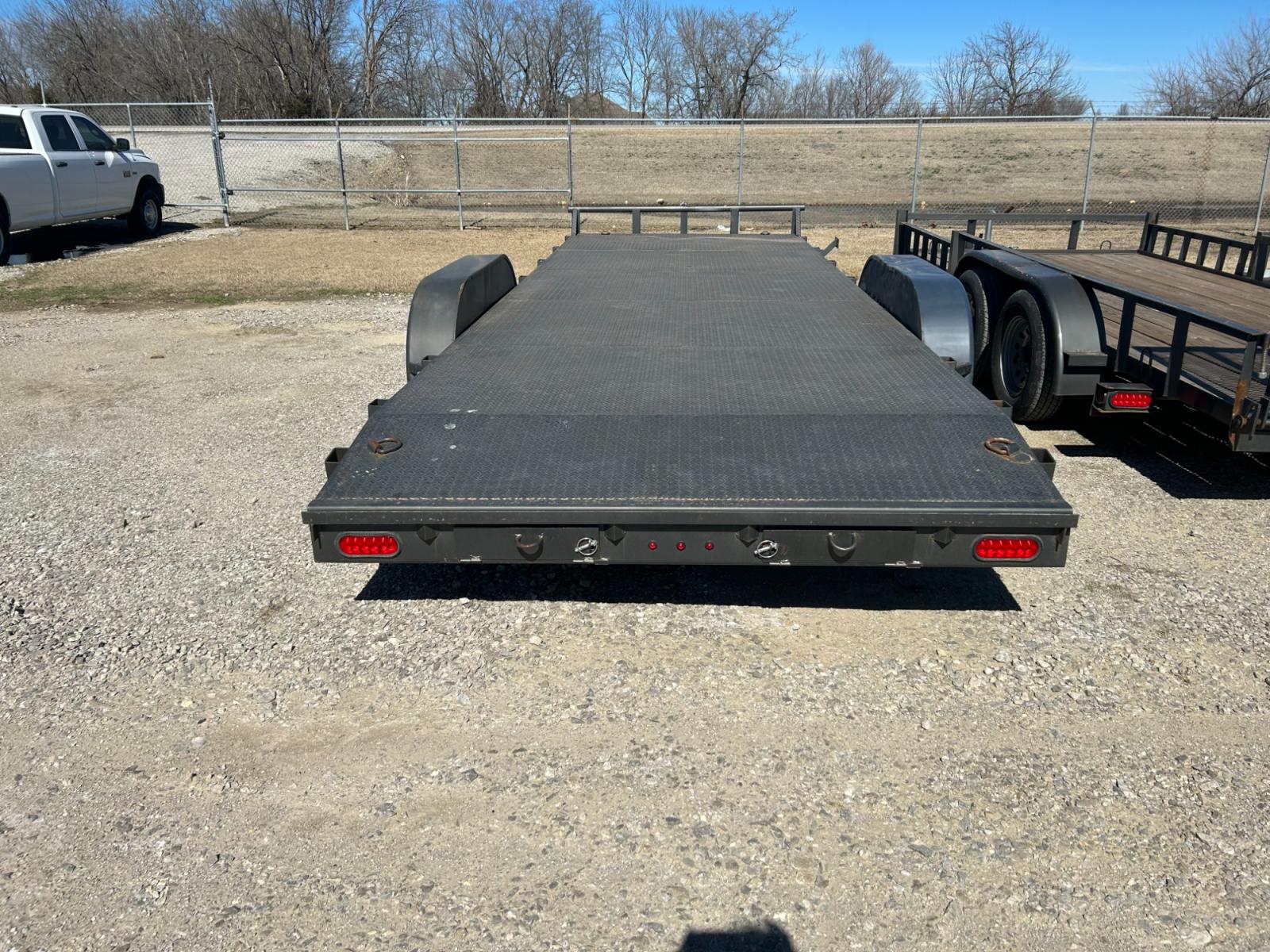 2021 BLACK CARDINAL UTLITY (4C91U2229MW) , located at 17760 Hwy 62, Morris, OK, 74445, 35.609104, -95.877060 - THE 2021 CARDINAL TRAILER MFG IS 22 FEET LONG. GREAT CONDITION. THERE WILL BE A SALES TAX INCLUDED. IF YOU HAVE A TAX EXEMPTION YOU WILL NEED TO BRING IN YOUR CARD TITLE IN HAND $6,000 CALL RUSS OR JONA AT 918-733-4887 - Photo #2
