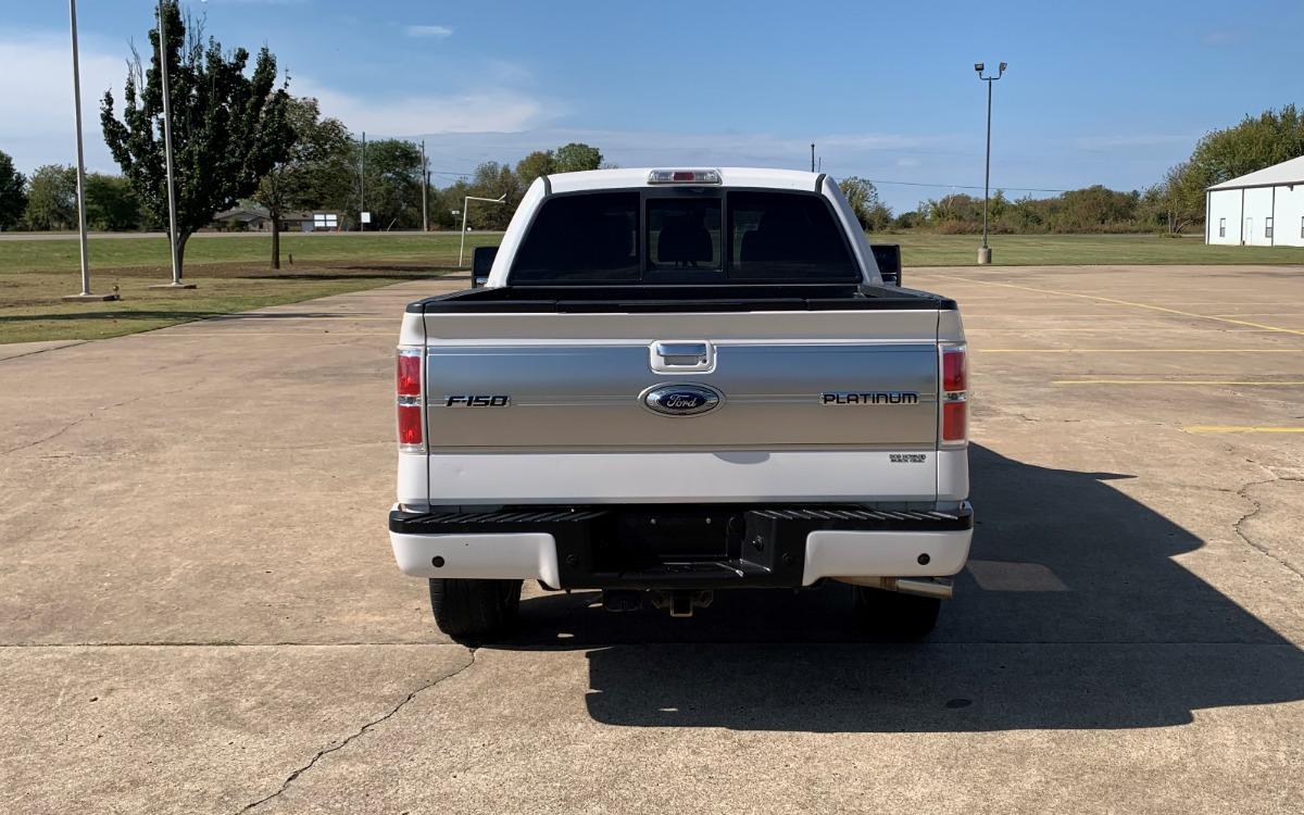 2012 White Ford F-150 XLT PLATINUM SUPER CREW 5.5-FT. BED 4WD (1FTFW1E66CF) with an 6.2L V8 SOHC 16V engine, 6-Speed Automatic transmission, located at 17760 Hwy 62, Morris, OK, 74445, (918) 733-4887, 35.609104, -95.877060 - Photo #6