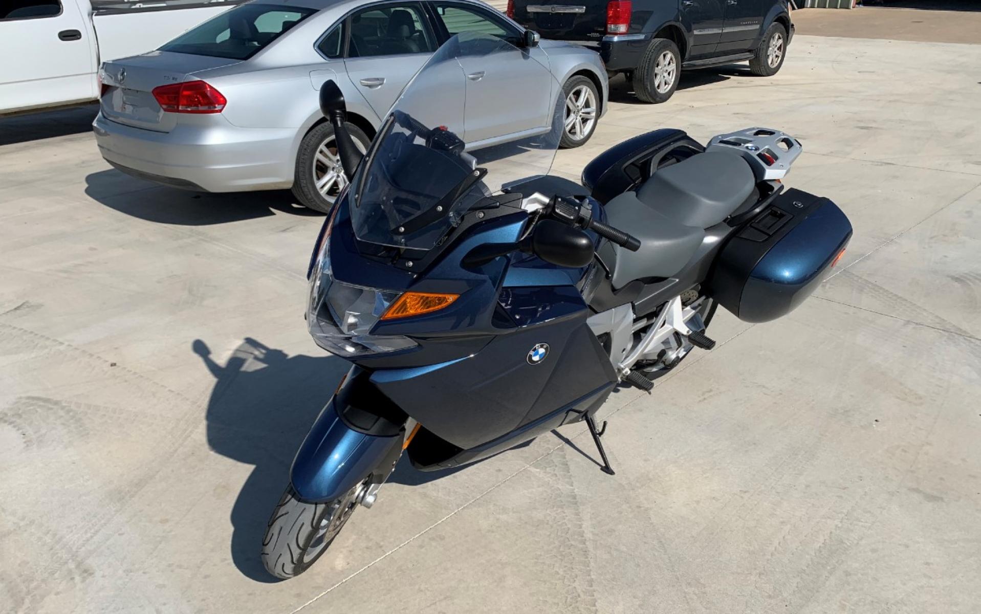 2007 BLUE BMW K1200GT K1200 (WB10597087Z) with an 1157CC engine, located at 17760 HWY 62, MORRIS, 74445, 35.609104, -95.877060 - THE 2007 BMW K1200GT IS A SPORT-TOURING MOTORCYCLE MADE BY BMW. THE SECOND GENERATION K1200GT, INTRODUCED IN 2006, USES ESSENTULY THE SAME INLINE-4 ENGINE AS THE BMW K1200S SPORTSBIKE, WHICH HELD THE WORLD SPEED RECORD IN 2005 FOR ITS CLASS AT 279.33 km/h (173.57 mph), AND THE K1200R. THE NEW MODEL - Photo #1