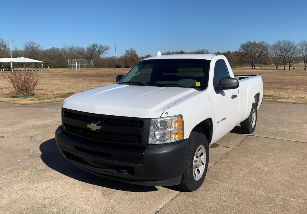 2011 White Chevrolet Silverado 1500 Work Truck 2WD (1GCNCPE03BZ) with an 5.3L V8 OHV 16V FFV engine, 4-Speed Automatic transmission, located at 17760 Hwy 62, Morris, OK, 74445, (918) 733-4887, 35.609104, -95.877060 - Photo #1