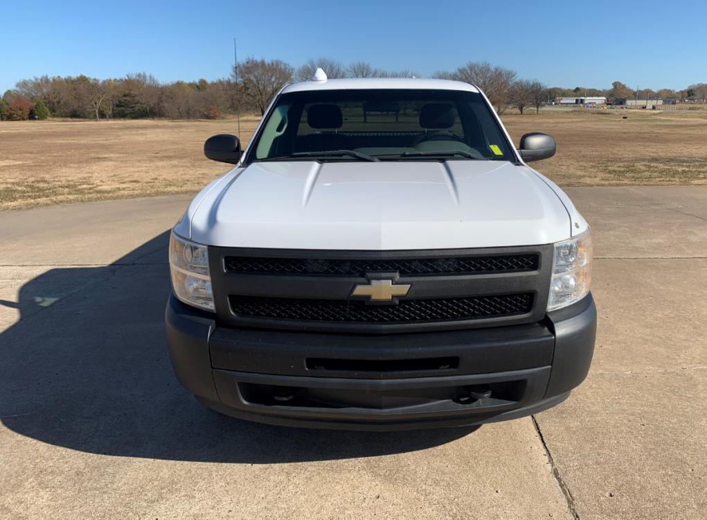 2011 White Chevrolet Silverado 1500 Work Truck 2WD (1GCNCPE03BZ) with an 5.3L V8 OHV 16V FFV engine, 4-Speed Automatic transmission, located at 17760 Hwy 62, Morris, OK, 74445, (918) 733-4887, 35.609104, -95.877060 - Photo #2