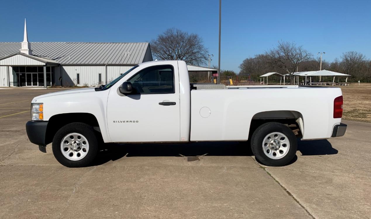 2011 White Chevrolet Silverado 1500 Work Truck 2WD (1GCNCPE03BZ) with an 5.3L V8 OHV 16V FFV engine, 4-Speed Automatic transmission, located at 17760 Hwy 62, Morris, OK, 74445, (918) 733-4887, 35.609104, -95.877060 - 2011 CHEVY SILVERADO 1500 5.3L V8 2WD DEDICATED CNG (COMPRESSED NATURAL GAS) FEATURES MANUAL WINDOWS, MANUAL SEATS, MANUAL LOCKS, STEERING WHEEL CONTROLS, AM/FM STEREO, CRUISE CONTROL, AND BED MAT. IT HAS 142,151 MILES. FIRESTONE 245/70R17 TIRES. EQUIPPED WITH A CNG FUEL SYSTEM (COMPRESSED NATURAL G - Photo #8