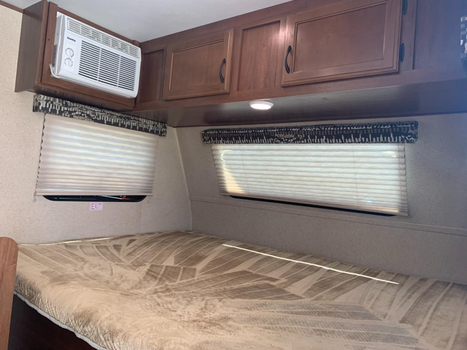 2016 TAN JAYCO Unknown 174BH (1UJBJ0AJ9G1) , located at 17760 Hwy 62, Morris, OK, 74445, 35.609104, -95.877060 - 2016 JAYCO JAY FLIGHT SLX 174BH IS 21.5FT LONG. THE OUTSIDE FEATURES A 10FT POWER AWNING, OUTSIDE STORAGE, OUTSIDE SPEAKERS, SINGLE AXLE, REAR MANUAL LEVELING JACKS, AND SPARE TIRE. AS YOU ENTER THE CAMPER, YOU WILL NOTICE THAT THERE ARE 5 WINDOWS SO YOU CAN LET NATURAL SUNLIGHT IN, THE QUEEN BE - Photo #10