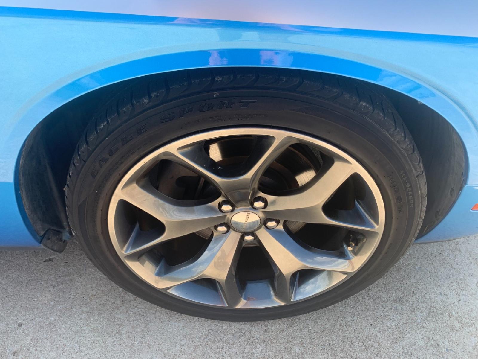2015 BLUE Dodge Challenger R/T Plus (2C3CDZBTXFH) with an 5.7L V8 OHV 16V engine, AUTOMATIC transmission, located at 17760 Hwy 62, Morris, OK, 74445, (918) 733-4887, 35.609104, -95.877060 - THE 2015 DODGE CHALLENGER RT HAS A 5.7L HEMI RWD. RUNS ON GASOLINE. FEATURES A REMOTE KEYLESS ENTRY, POWER LOCKS, POWER SEATS, POWER WINDOWS, POWER MIRRORS, AM/FM STEREO, SXM RADIO, TOUCHSCREEN, BLUETOOTH, AUX PORT, USB PORT, MP3 PLAYER, UCONNECT, SUEDE, LEATHER SEATS, TRACTION CONTROL, CRUISE CONTR - Photo #20