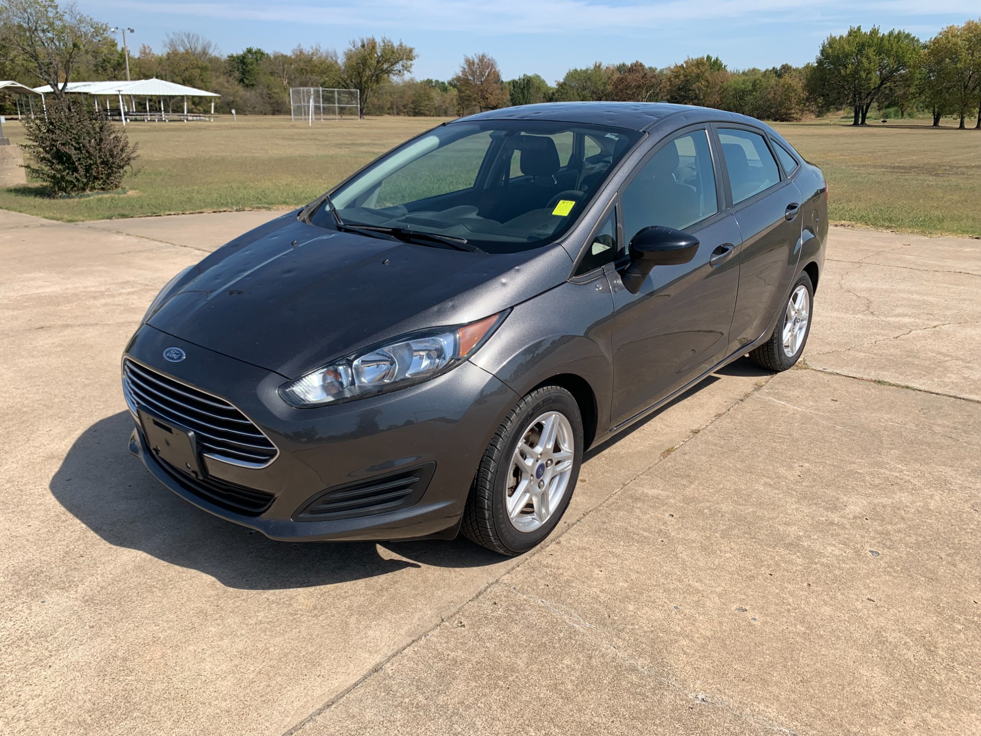 photo of 2017 FORD FIESTA SE 35 MPG!