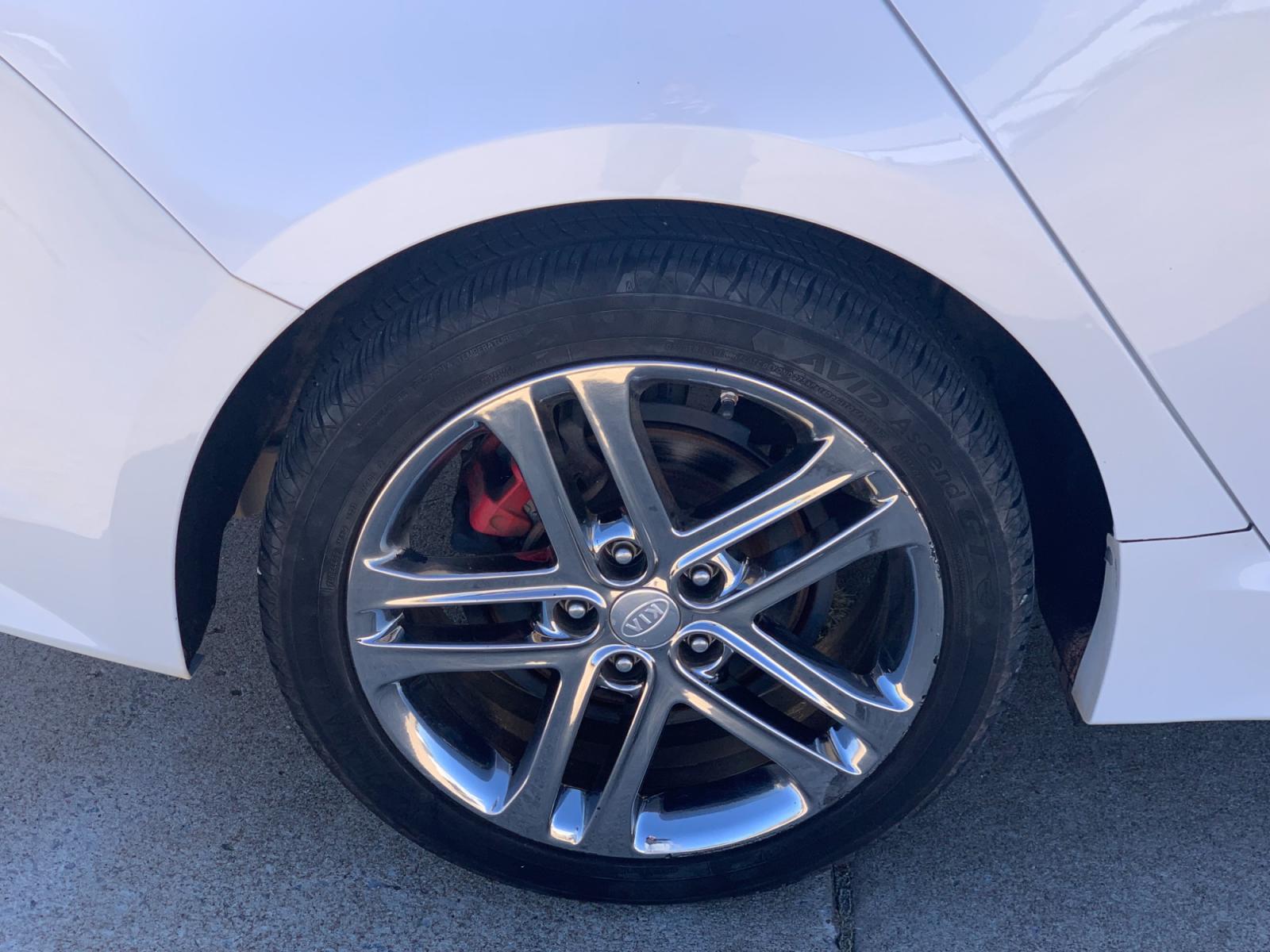 2013 White Kia Optima SXL (5XXGR4A60DG) with an 2.0L L4 DOHC 16V TURBO engine, 6-Speed Automatic transmission, located at 17760 Hwy 62, Morris, OK, 74445, (918) 733-4887, 35.609104, -95.877060 - 2013 KIA OPTIMA SXL HAS A 2.0L 4-CYLINDER AND IS FWD, RUNS ON GASOLINE, AND GETS 30MPG. THIS KIA WILL SAVE MONEY AT THE PUMP. IT FEATURES A KEYLESS ENTRY REMOTE, POWER LOCKS, POWER WINDOWS, POWER SEATS, POWER MIRRORS, AM/FM STEREO, INFINITY SOUND SYSTEM, CD PLAYER, USB PORT, SIRUS RADIO, LEATHER SEA - Photo #26