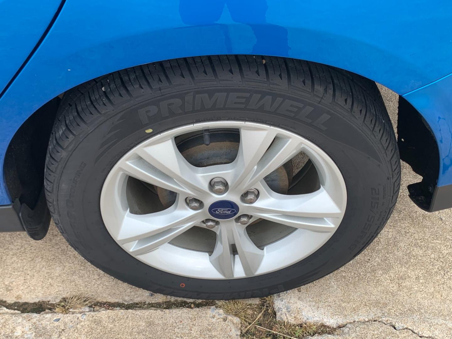 2014 BLUE Ford Focus SE Sedan (1FADP3F25EL) with an 2.0L L4 DOHC 16V engine, AUTOMATIC transmission, located at 17760 Hwy 62, Morris, OK, 74445, (918) 733-4887, 35.609104, -95.877060 - Photo#23