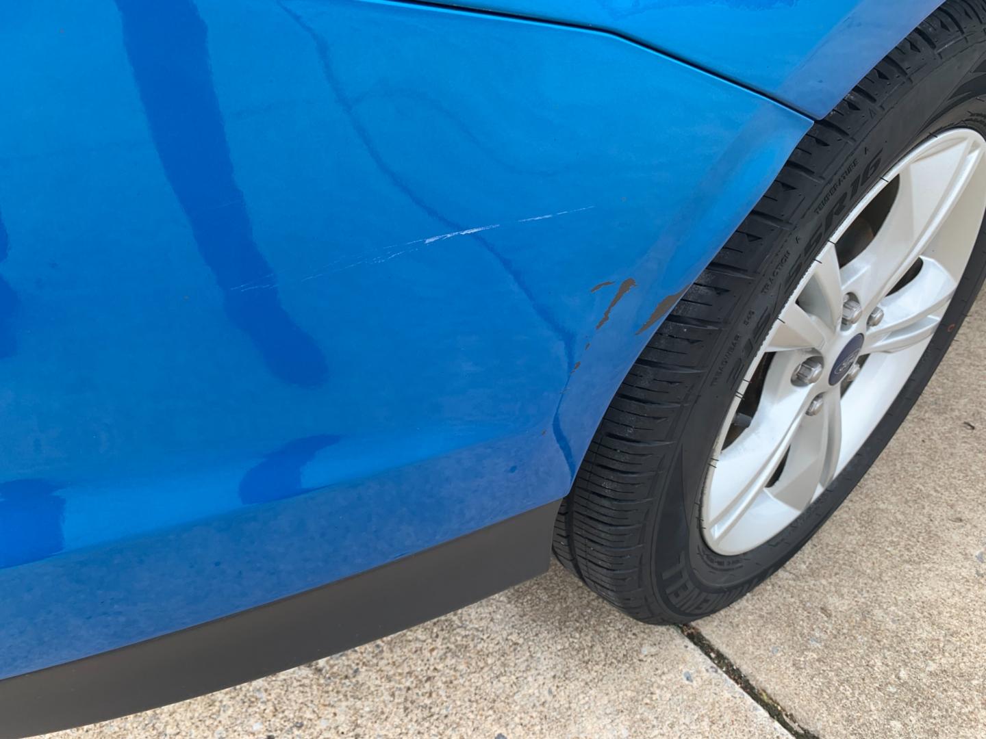 2014 BLUE Ford Focus SE Sedan (1FADP3F25EL) with an 2.0L L4 DOHC 16V engine, AUTOMATIC transmission, located at 17760 Hwy 62, Morris, OK, 74445, (918) 733-4887, 35.609104, -95.877060 - Photo#28