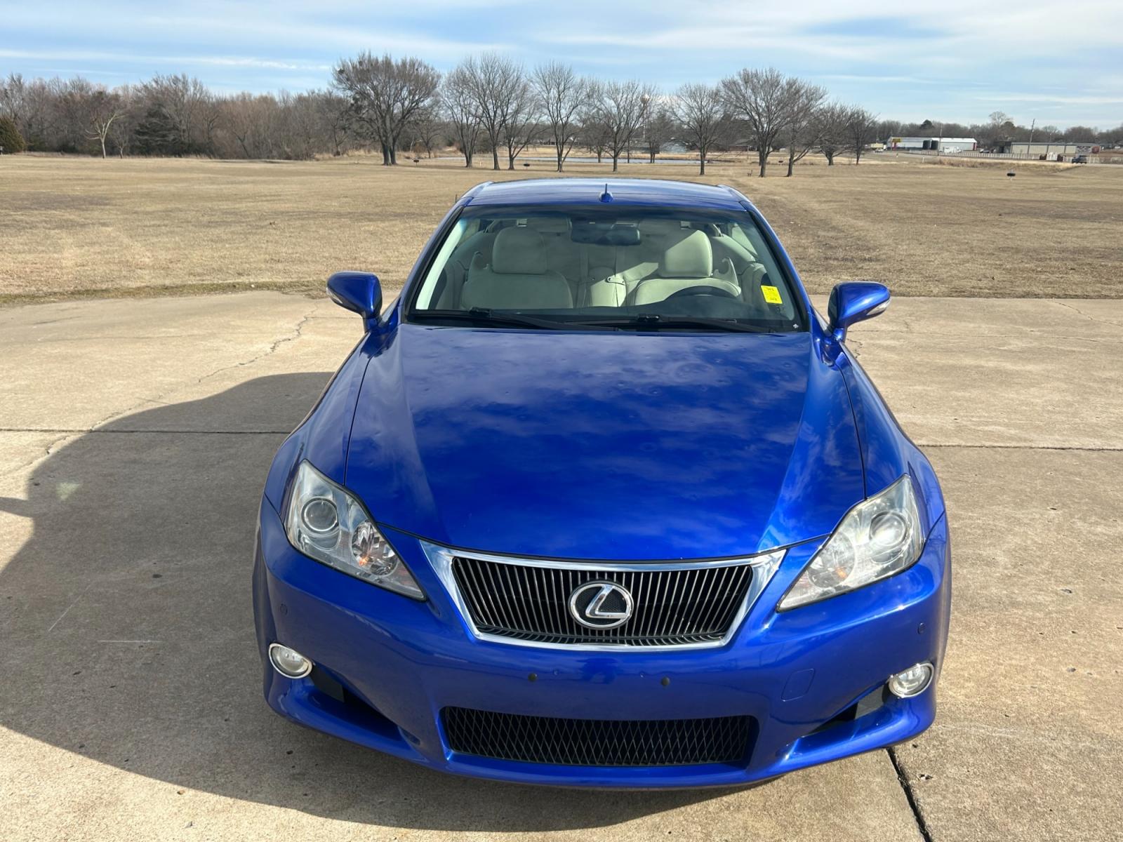 2010 BLUE Lexus IS C IS 250C (JTHFF2C2XA2) , 6-Speed Automatic transmission, located at 17760 Hwy 62, Morris, OK, 74445, (918) 733-4887, 35.609104, -95.877060 - 2010 LEXUS IS 250C HAS A 2.5L V6 AND IS RWD, THIS CONVERTIBLE FEATURES KEYLESS REMOTE ENTRY, PUSH BUTTON ENGINE START, POWER LOCKS, POWER WINDOWS, POWER SEATS, POWER MIRRORS, AM/FM STEREO, SATELLITE RADIO, CD PLAYER, AUX PORT, USB PORT, TOUCH SCREEN DISPLAY, LEATHER SEATS, 3 SETTING MEMORY SEATS, DU - Photo #3