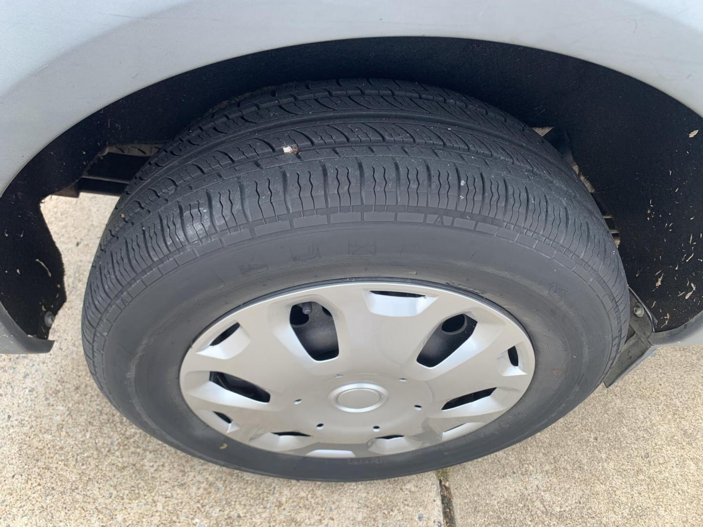 2013 White /Gray Ford Transit Connect XL (NM0LS7AN8DT) with an 2.0L L4 DOHC 16V engine, 4-Speed Automatic transmission, located at 17760 Hwy 62, Morris, OK, 74445, (918) 733-4887, 35.609104, -95.877060 - 2013 FORD TRANSIT CONNECT HAS A 2.0L AND FWD. THIS VAN IS A BI-FUEL THAT RUNS ON BOTH GASOLINE OR COMPRESSED NATURAL GAS (CNG). FEATURES, MANUEL WINDOWS, MANUAL MIRRORS, MANUAL SEATS, CLOTH INTERIOR, MANUAL LOCKS, BACKUP CAMERA, AND AM/FM STEREO. EQUIPPED WITH A BI-FUEL CNG FUEL SYSTEM. IT RUNS ON - Photo#22