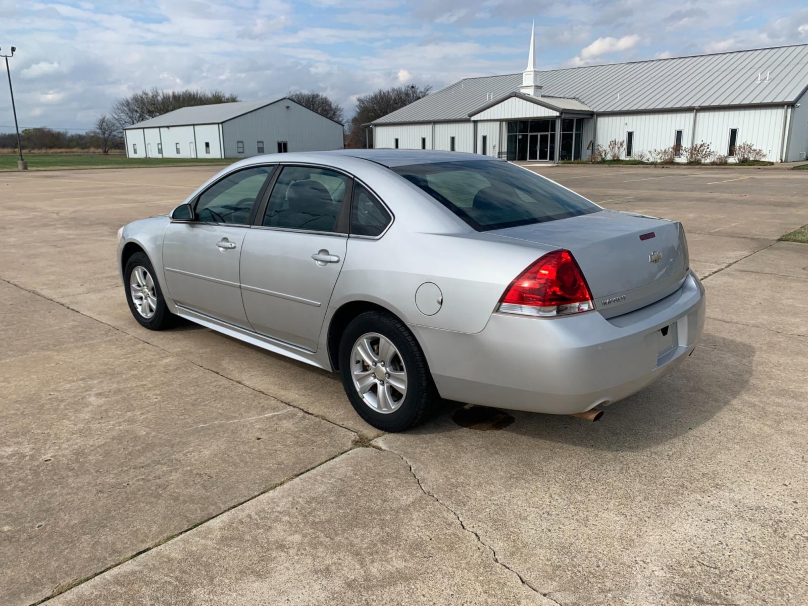 2012 Silver Chevrolet Impala LS (2G1WF5E31C1) with an 3.6L V6 DOHC 16V FFV engine, 6-Speed Automatic transmission, located at 17760 Hwy 62, Morris, OK, 74445, (918) 733-4887, 35.609104, -95.877060 - 2012 CHEVROLET IMPALA LS HS A 3.6L AND IS FWD, FEATURES REMOTE KEYLESS ENTRY, POWER LOCKS, POWER WINDOWS, POWER MIRRORS, AM/FM STEREO, CD PLAYER, AUX PORT, USB PORT, CLOTH INTERIOR, CRUISE CONTROL, TRACTION CONTROL, TILT WHEEL. LOW MILES ONLY 76,032 AND 225/60R16 TIRES. ***DOES HAVE HAIL DAMAGE AS S - Photo #6
