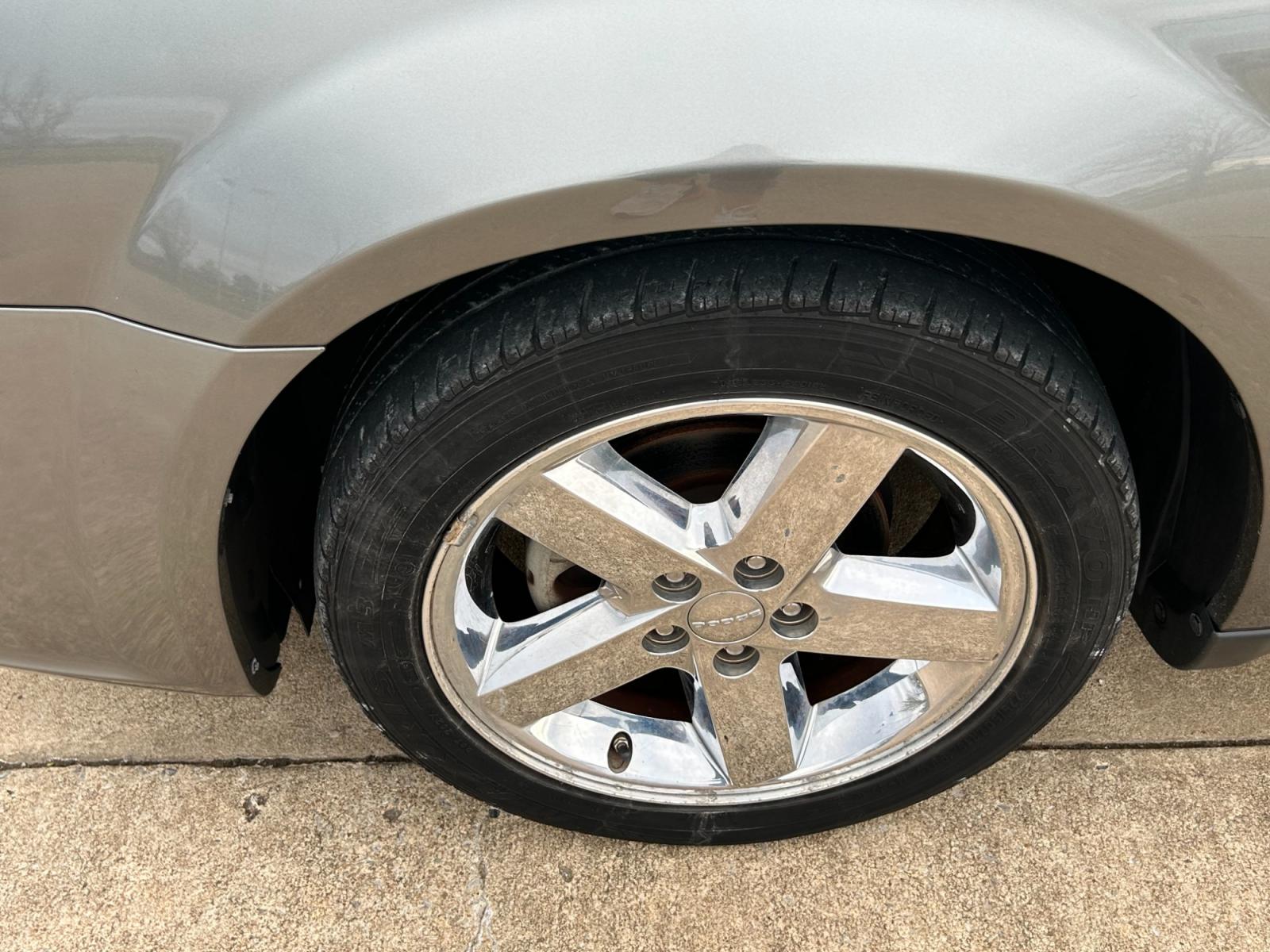 2012 GRAY Dodge Avenger Base (1C3CDZABXCN) with an 2.4L L4 DOHC 16V engine, 4-Speed Automatic transmission, located at 17760 Hwy 62, Morris, OK, 74445, (918) 733-4887, 35.609104, -95.877060 - 2012 DODGE AVENGER HAS 2.4L AND IS FWD, FEATURES A KEYLESS ENTRY REMOTE, POWER WINDOWS, POWER LOCKS, POWER MIRRORS, MANUAL SEATS, AM/FM STEREO, CD PLAYER, AUX PORT, CLOTH INTERIOR, TRACTION CONTROL, CRUISE CONTROL, 154,805 MILES, AND 225/50R18 TIRES. ***DOES HAVE REBUILT TITLE DUE TO HAIL DAMAGE AS - Photo #20