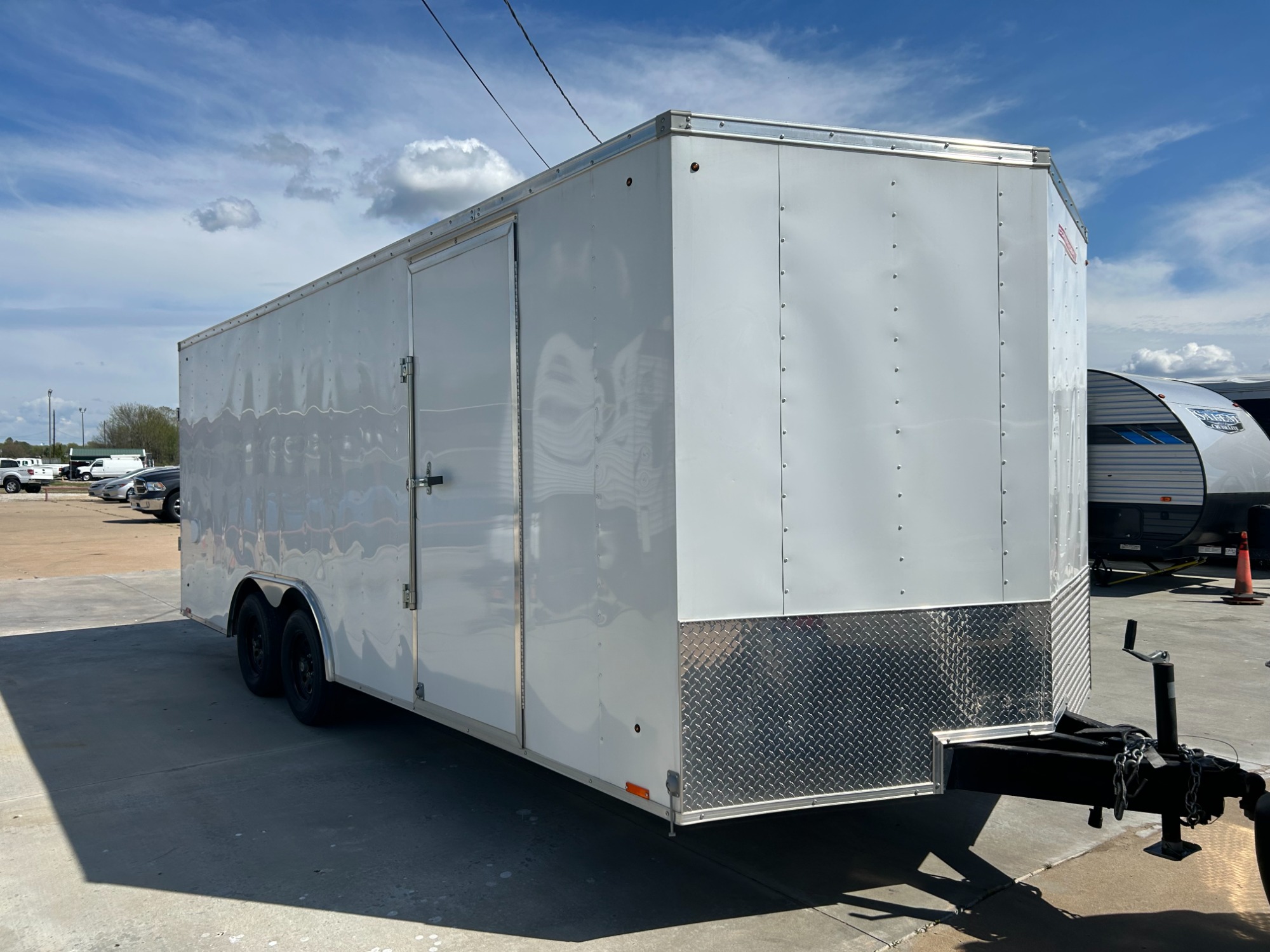 photo of 2019 COMMANDER TRAILER 20X8 GVWR 7,000LBS