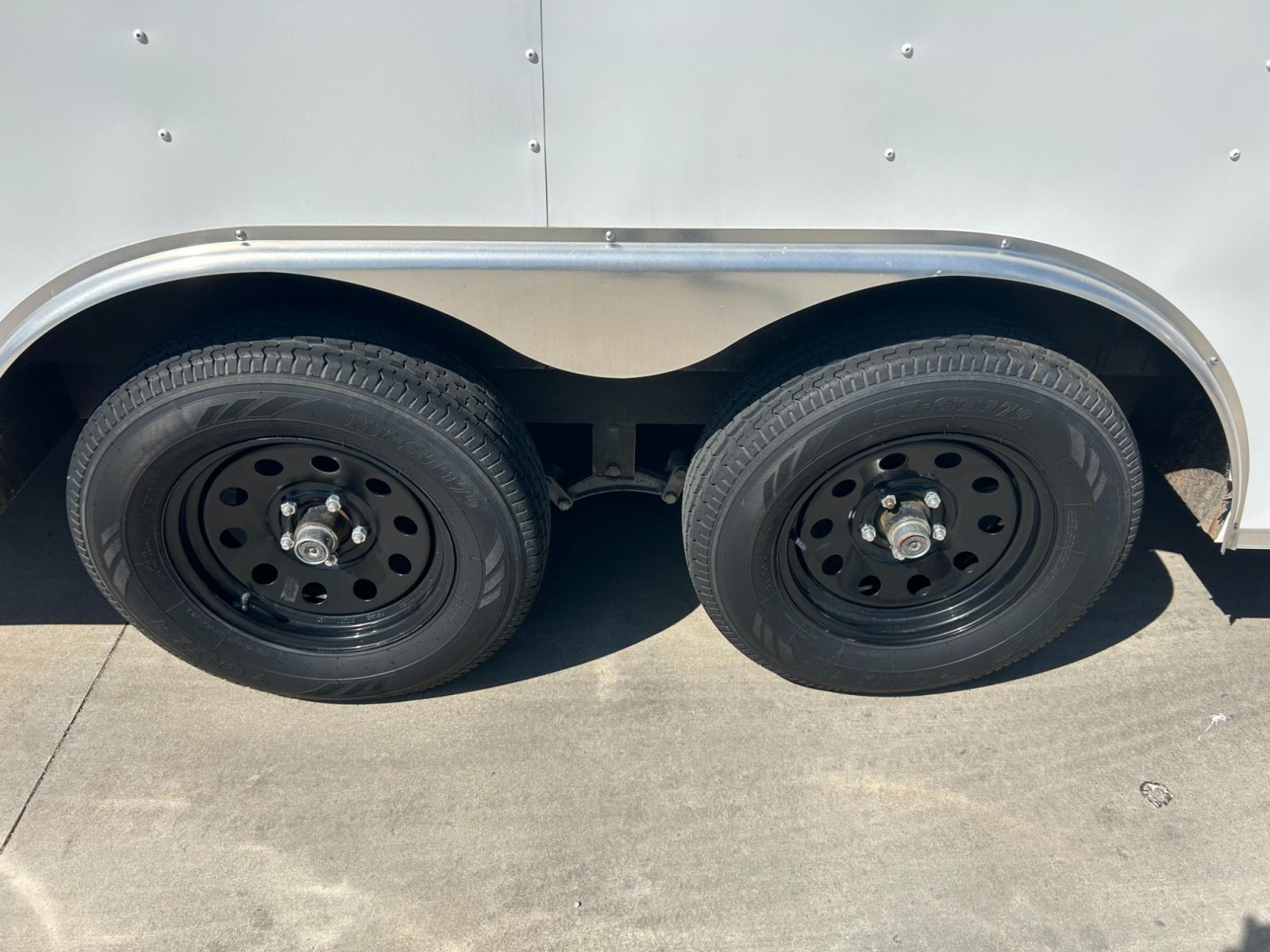 2019 White COMMANDER ENCLOSED TRAILER (53BBTEB28KA) , located at 17760 Hwy 62, Morris, OK, 74445, 35.609104, -95.877060 - 2019 COMMANDE ENCLOSED UTILTITY TRAILER 20X8 ***THERE WILL BE A 6.25% SALES TAX ADDED TO THE PRICE UNLESS YOU HAVE A TAX EXEMPT CARD*** $8,880 CALL RUSS OR JONA AT 918-733-4887 - Photo #12