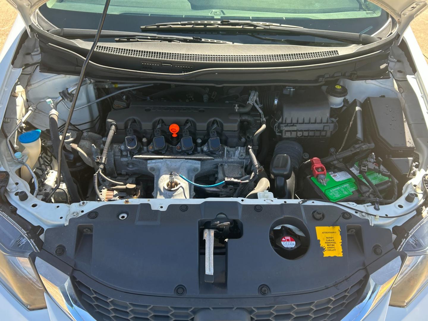2013 White Honda Civic CNG Sedan (19XFB5F53DE) with an 1.8L L4 SOHC 16V CNG engine, AUTOMATIC transmission, located at 17760 Hwy 62, Morris, OK, 74445, (918) 733-4887, 35.609104, -95.877060 - 2013 HONDA CIVIC 1.8L FWD DEDICATED CNG (COMPRESSED NATURAL GAS) VEHICLE. FEATURES REMOTE KEYLESS ENTRY, POWER LOCKS, POWER WINDOWS, POWER MIRRORS, MANUEL SEATS, AM/FM RADIO, CD PLAYER, USB, AUX, BLUETOOTH FOR HANDS-FREE CALLING, 12V POWER OUTLET, CRUISE CONTROL, TRACTION CONTROL, CLOTH SEATS, 195/ - Photo#16