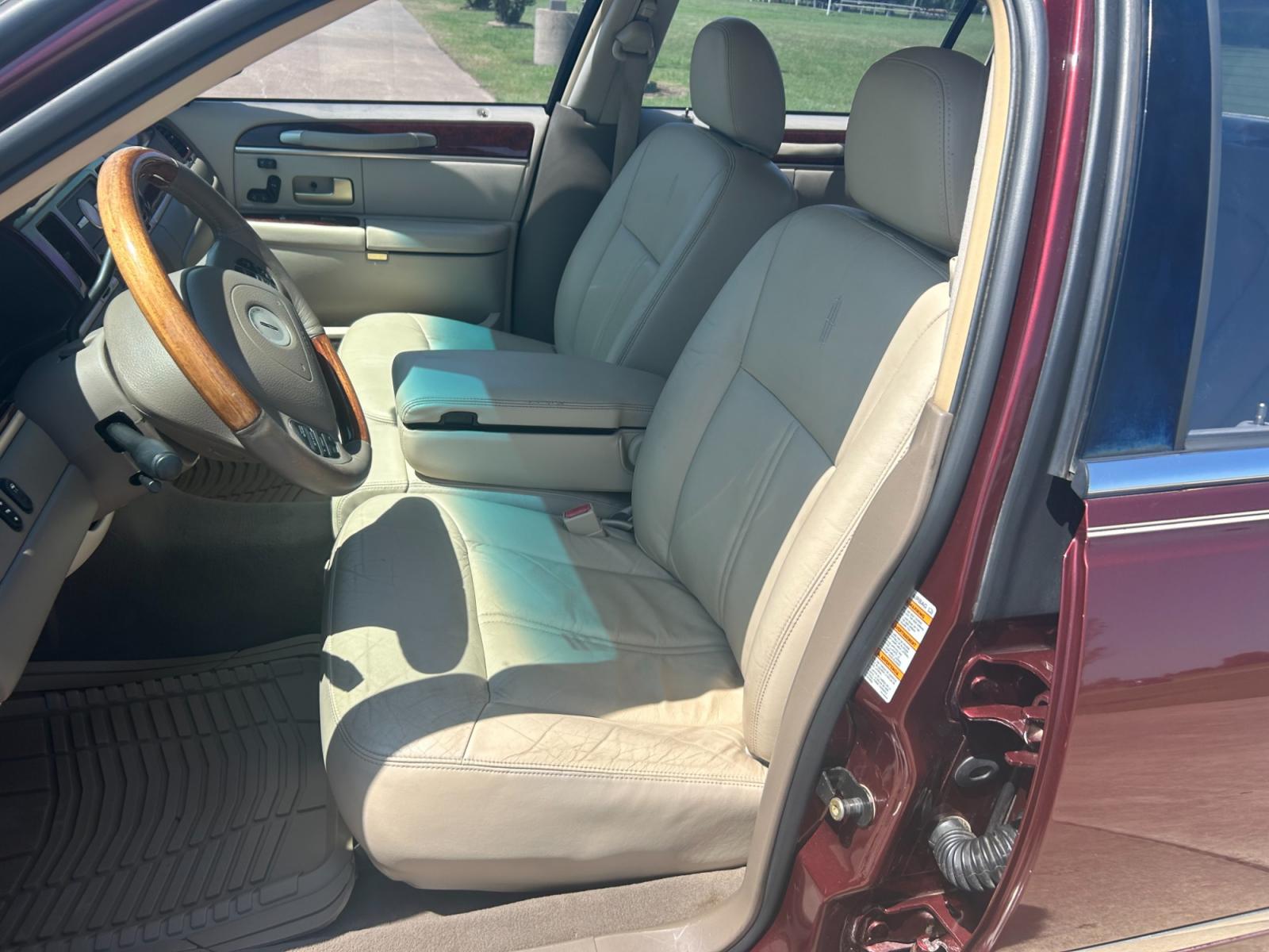 2004 RED Lincoln Town Car Ultimate (1LNHM83W24Y) with an 4.6L V8 SOHC 16V engine, 4-Speed Automatic Overdrive transmission, located at 17760 Hwy 62, Morris, OK, 74445, (918) 733-4887, 35.609104, -95.877060 - 2004 LINCOLN TOWN CAR HAS A 4.6L V8. FEATURES POWER LOCKS, POWER WINDOWS, POWER MIRRORS, POWER SEATS, POWER ADJUSTABLE FOOT PEDAL, AM/FM STEREO, CD PLAYER, CASSETTE PLAYER, LEATHER SEATS, DUAL CLIMATE CONTROL, CRUISE CONTROL, HEATED SEATS, FRONT AND REAR DEFROST, FIRESTONE 225/50R17 TIRES, 156,071 M - Photo #9