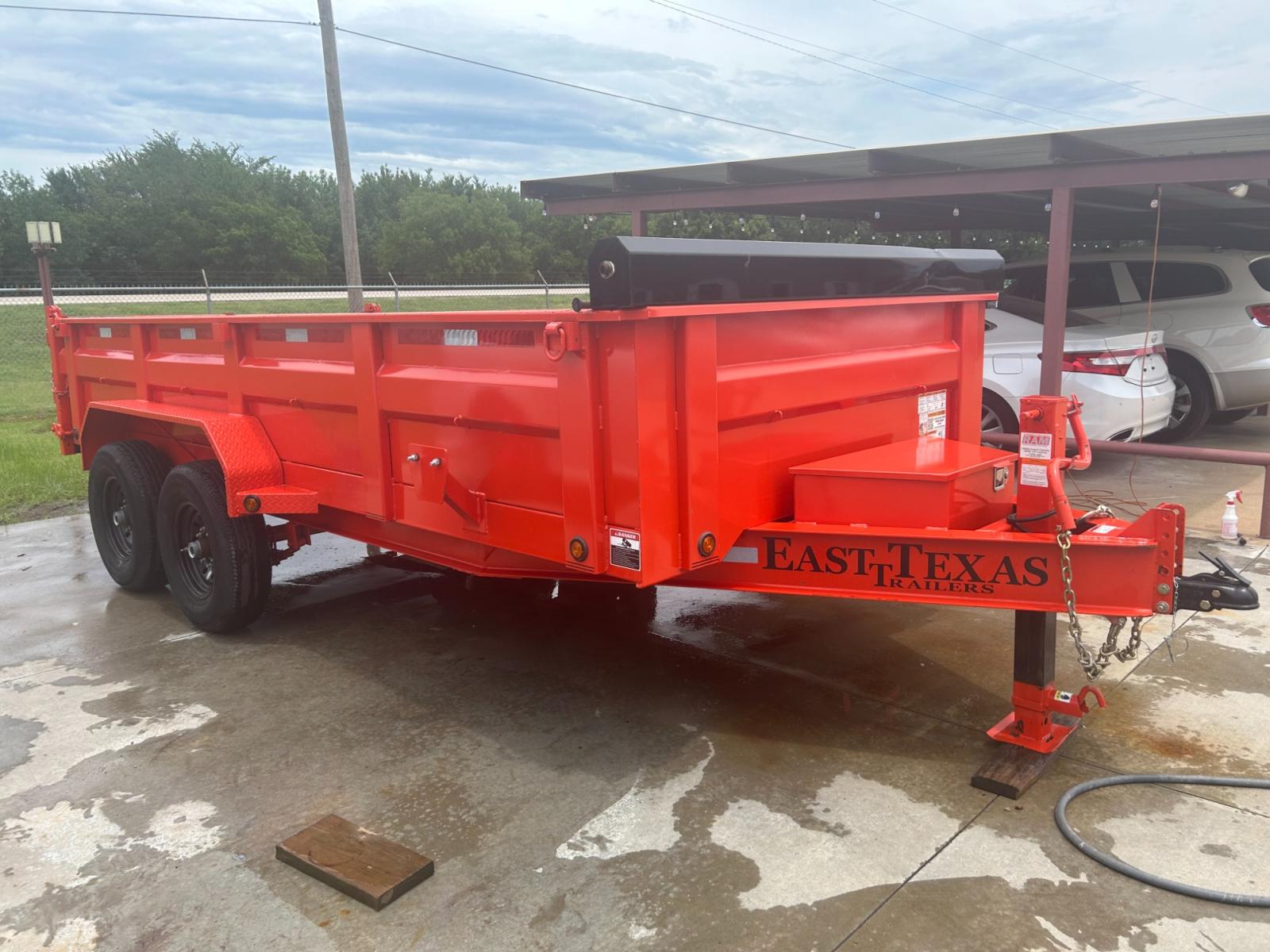 2023 ORANGE EAST TEXAS TRAILER DUMPBED (58SBD1627PE) , located at 17760 Hwy 62, Morris, OK, 74445, 35.609104, -95.877060 - 2023 EAST TEXAS DUMP BED TRAILER IS 16X83, 14,000 GVWR, 2-7000 LB DEXTER ELECTRIC BREAK SYSTEM, TONGUE MOUNTED TOOL BOX, 7 GA FLOOR, 80" SLIDE IN RAMPS, 7 WAY PLUG, LED LIGHTS, 24" HIGH 10 GA. SIDES, 6" 12 LB I-BEAM FRAME, 6" 12 LB I-BEAM TONGUE. TITLE IN HAND. TRAILER IS BASICALLY NEW AND HAS ONLY - Photo #0