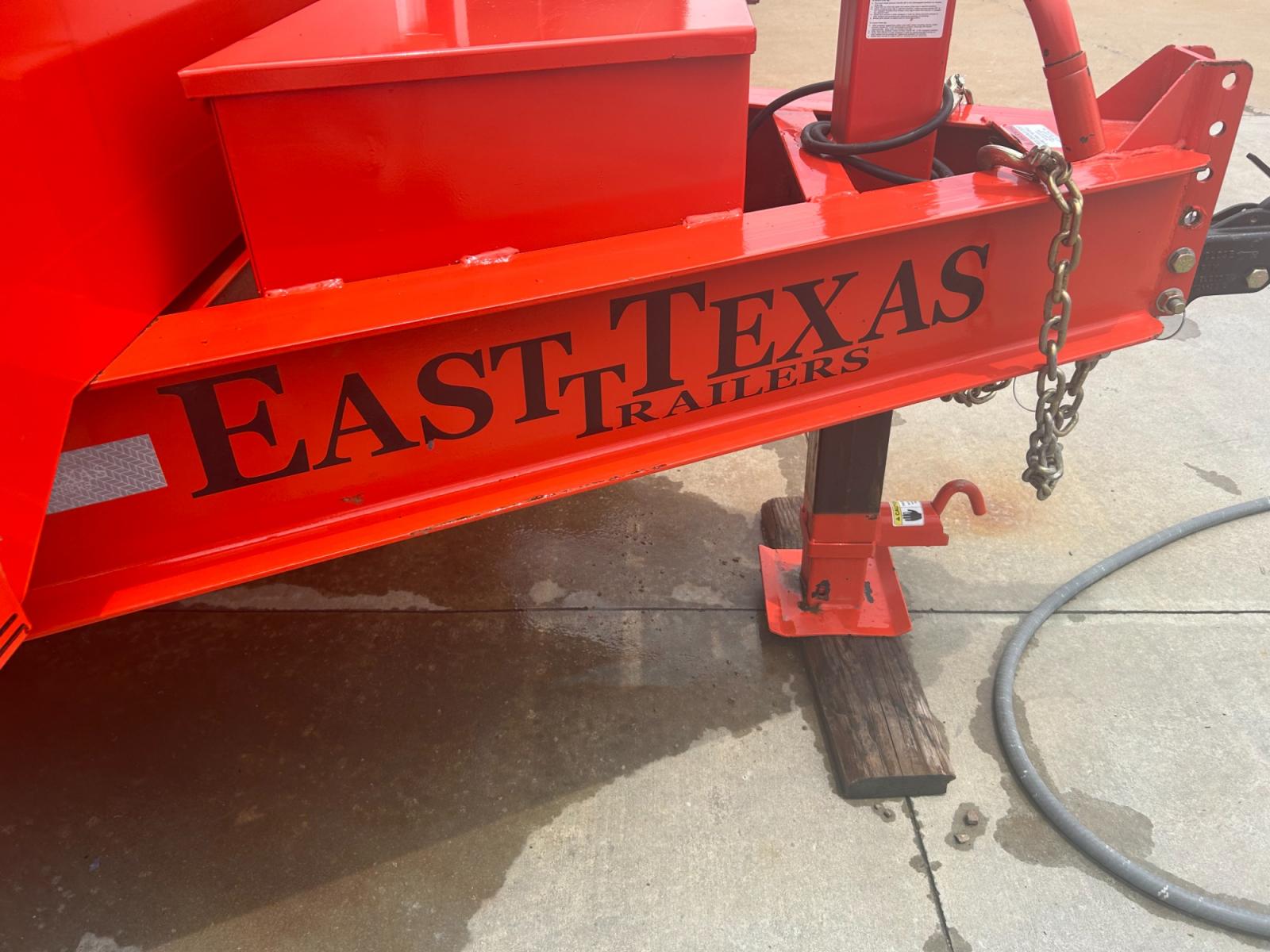 2023 ORANGE EAST TEXAS TRAILER DUMPBED (58SBD1627PE) , located at 17760 Hwy 62, Morris, OK, 74445, 35.609104, -95.877060 - 2023 EAST TEXAS DUMP BED TRAILER IS 16X83, 14,000 GVWR, 2-7000 LB DEXTER ELECTRIC BREAK SYSTEM, TONGUE MOUNTED TOOL BOX, 7 GA FLOOR, 80" SLIDE IN RAMPS, 7 WAY PLUG, LED LIGHTS, 24" HIGH 10 GA. SIDES, 6" 12 LB I-BEAM FRAME, 6" 12 LB I-BEAM TONGUE. TITLE IN HAND. TRAILER IS BASICALLY NEW AND HAS ONLY - Photo #13