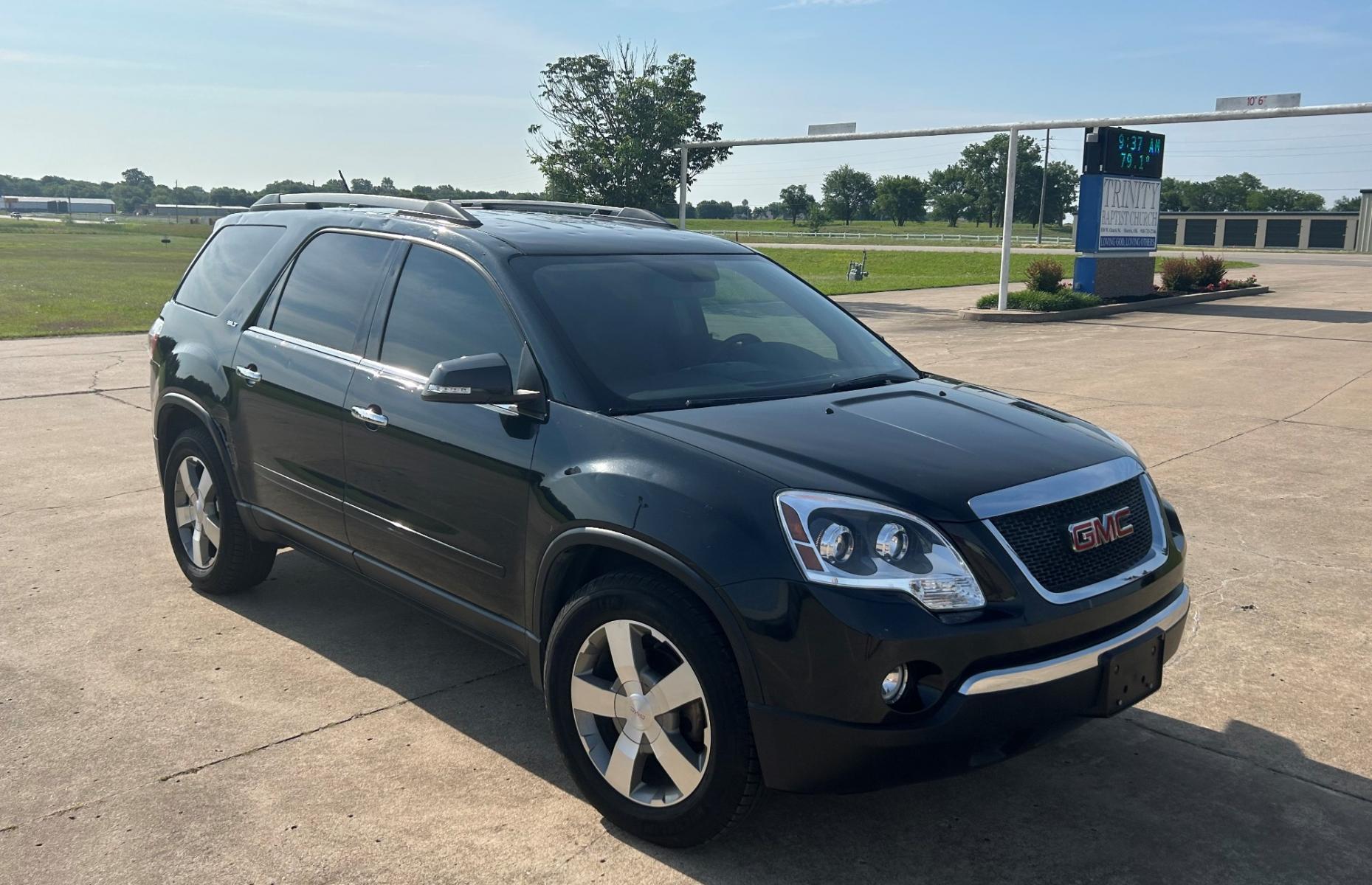 2012 BLACK GMC Acadia SLT-1 FWD (1GKKRRED3CJ) with an 3.6L V6 DOHC 24V engine, 6-Speed Automatic transmission, located at 17760 Hwy 62, Morris, OK, 74445, (918) 733-4887, 35.609104, -95.877060 - 2012 GMC ACADIA SLT-1 FWD FEATURES POWER WINDOWS, POWER LOCKS, POWER SEATS, POWER MIRRORS, CD PLAYER, AUXILLARY PORT, AM/FM STEREO, HEATED SEATS, CRUISE CONTROL, TRACTION CONTROL, BACKUP CAMERA. CLEAN TITLE WITH 136,854 MILES. MICHELIN 255/60R16 TIRES. *******DOES HAVE SCRATCHES AS SHOWN IN PICTURES - Photo #3