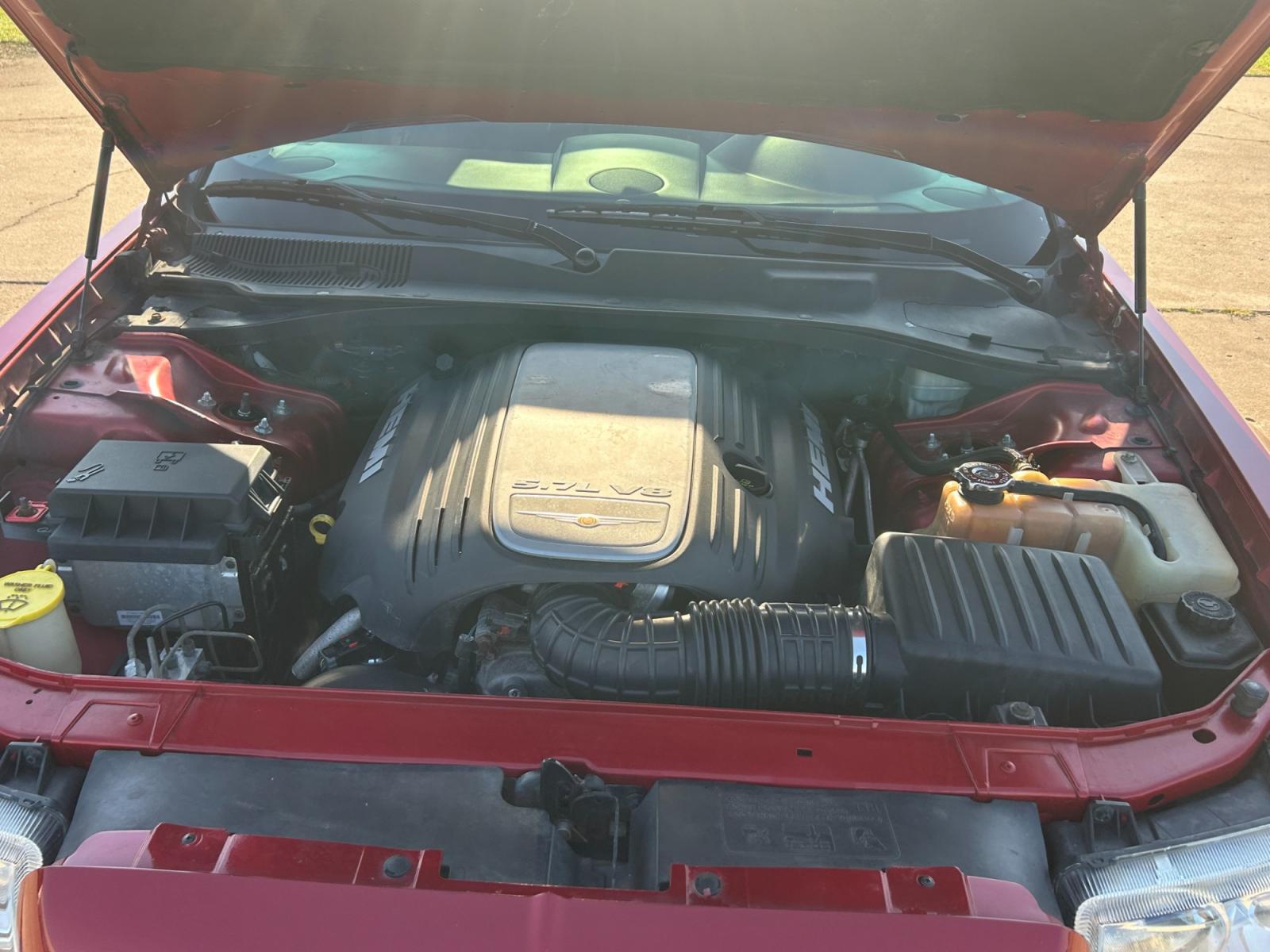 2007 RED Chrysler 300 C (2C3KA63H07H) with an 5.7L V8 OHV 16V engine, 5-Speed Automatic Overdrive transmission, located at 17760 Hwy 62, Morris, OK, 74445, (918) 733-4887, 35.609104, -95.877060 - 2007 CHRYSLER 300 C HAS A 5.7L V8 OHV 16V WITH RWD. FEATURES POWER SEATS, POWER LOCKS, POWER WINDOWS, POWER MIRRORS, AM/FM STEREO, CD PLAYER, CASSETTE PLAYER, HEATED SEATS, LEATHER SEATS, DUAL CLIMATE CONTROL, MULTIFUNCTION STEERING WHEEL CONTROLS, SUNROOF, FREE CARFAX REPORT. 170,490 MILES WITH 245 - Photo #18