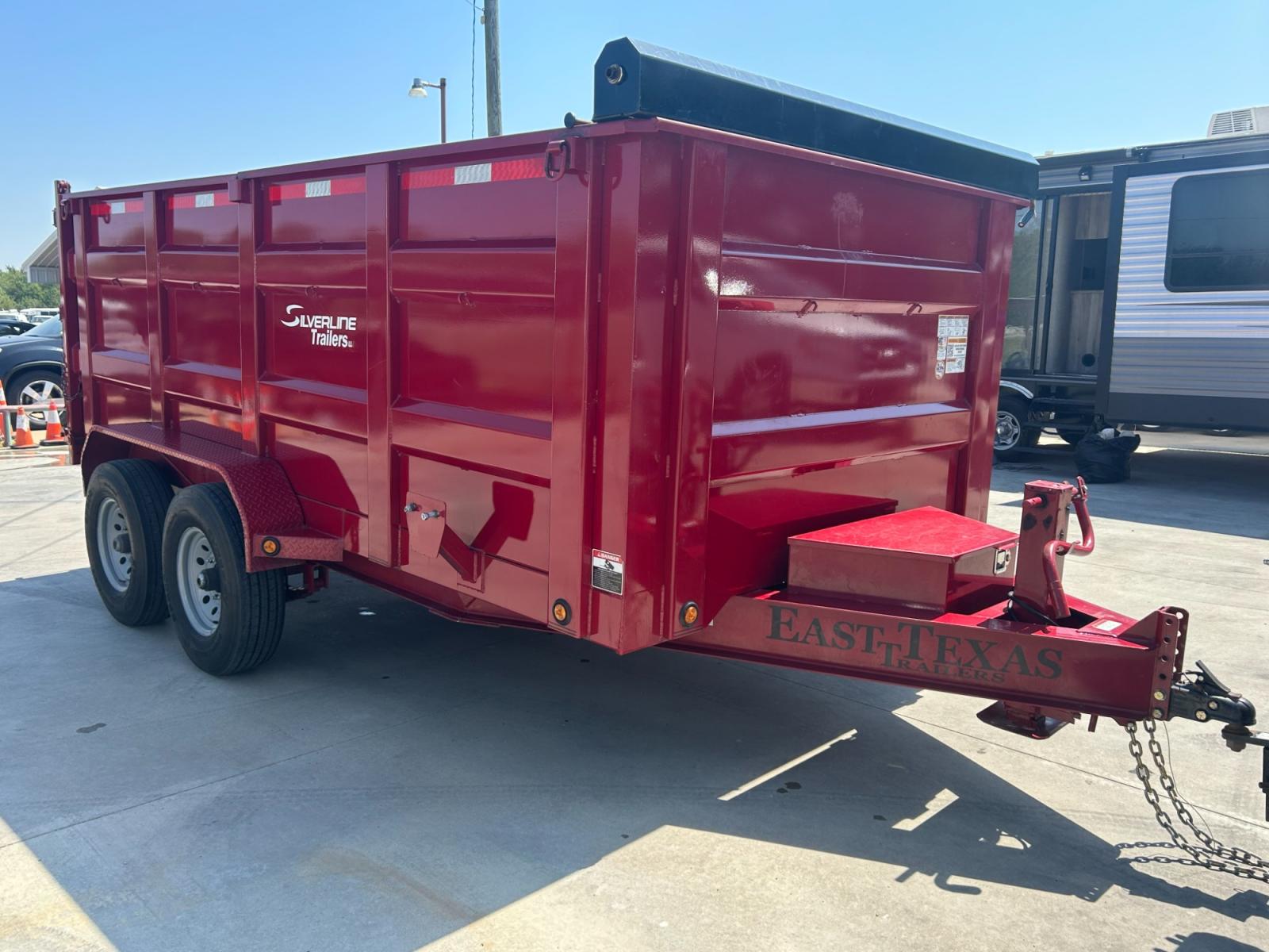 2022 RED EAST TEXAS TRAILER DUMPBED (58SBD1420NE) , located at 17760 Hwy 62, Morris, OK, 74445, 35.609104, -95.877060 - 2022 SILVERLINE TRAILER 83X14 FEATURES 2 7,000 LB DEXTER SPRING AXLES, 2 ELEC FSA BRAKES, COUPLER 2-5/16" ADJUSTABLE (6 HOLE), DIAMOND PLATE FENDERS, 16" CROSS-MEMBERS, 48" DUMP SIDES, 48" 3 WAY GATE, MESH ROLL TARP SYSTEM, JACK SPRING LOADED DROP LEG, 4 3'' D-RINGS, TOOL BOX IN TONGUE, SCISSOR HOIS - Photo #2