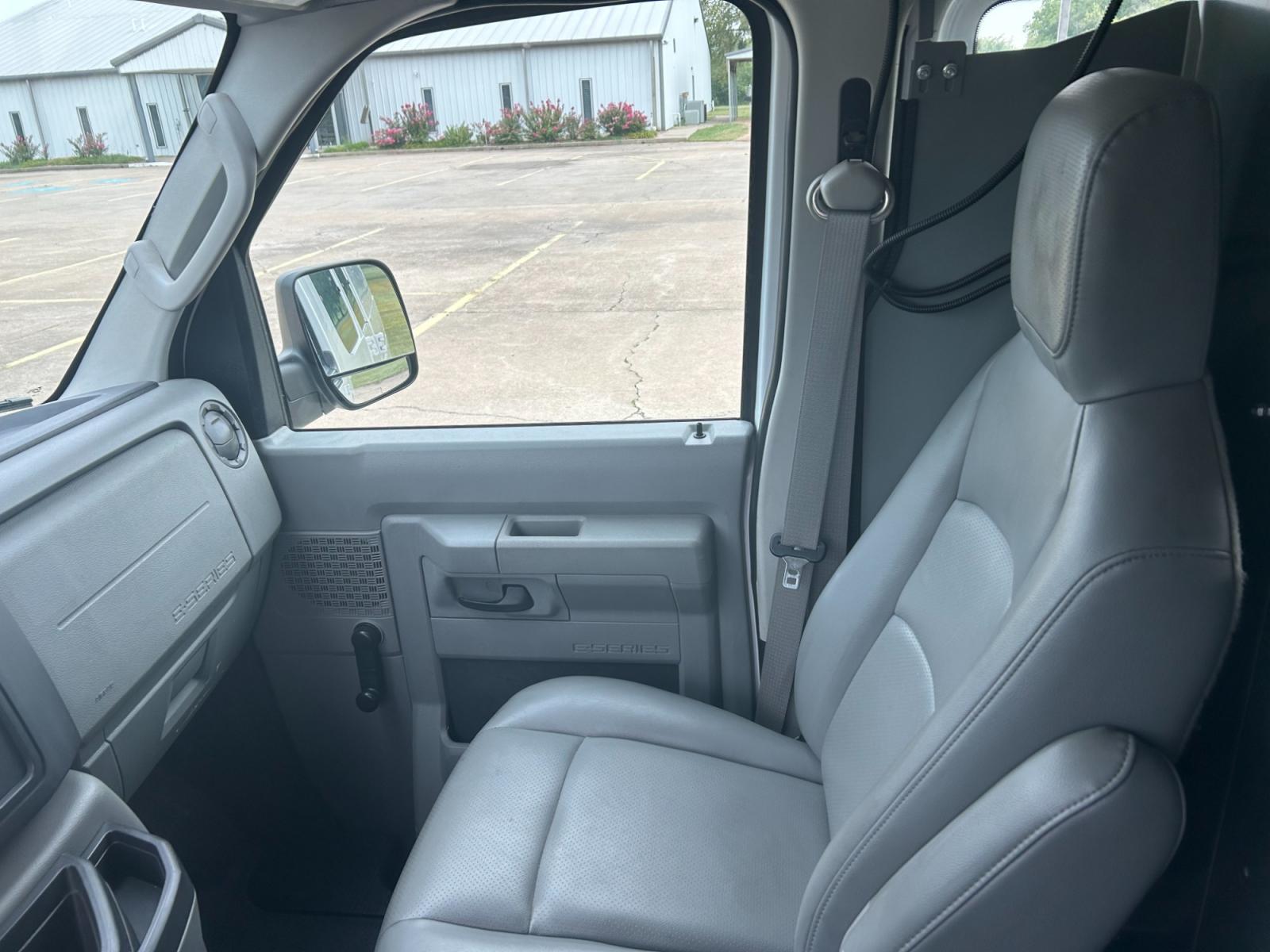 2010 White Ford E-Series Van E-250 (1FTNE2EL9AD) with an 5.4L V8 SOHC 16V engine, 4-Speed Automatic transmission, located at 17760 Hwy 62, Morris, OK, 74445, (918) 733-4887, 35.609104, -95.877060 - 2010 FORD E-SERIES VAN E-250 5.4 V8 DEDICATED CNG (COMPRESSED NATURAL GAS) DOES NOT RUN ON GASOLINE. FEATURES MANUAL SEATS, MANUAL LOCKS, MANUAL WINDOWS, MANUAL MIRRORS, AM/FM STEREO, 1500 WATT INVERTER. IT IS EQUIPPED WITH A CNG FUELING SYSTEM, IT RUNS ON COMPRESSED NATURAL GAS. A PREMIER ALTERNATI - Photo #10