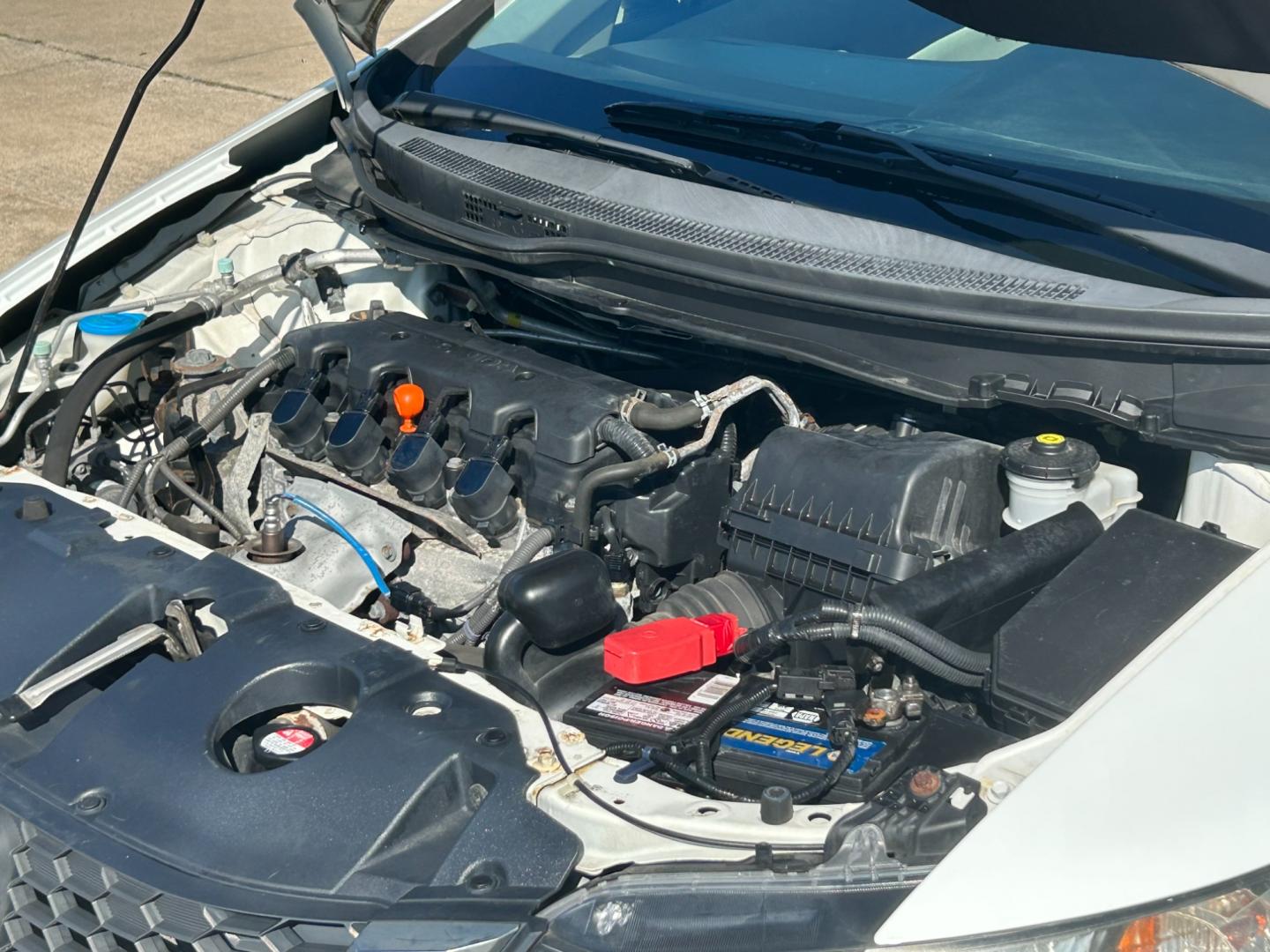 2013 White Honda Civic CNG Sedan 5-Speed AT (19XFB5F54DE) with an 1.8L L4 SOHC 16V CNG engine, 5A transmission, located at 17760 Hwy 62, Morris, OK, 74445, (918) 733-4887, 35.609104, -95.877060 - 2013 HONDA CIVIC CNG SEDAN 5-SPEED AT 1.8L DEDICATED CNG (ONLY RUNS ON COMPRESSED NATURAL GAS) FEATURES POWER LOCKS, POWER WINDOWS, POWER MIRRORS, AM/FM STEREO, CD PLAYER, AUXILLARY PORT, CRUISE CONTROL, TRACTION CONTROL, MULTI-FUNCTIONING STEERING WHEEL CONTROLS, BACK-UP CAMERA. IT HAS 195/65R15 TI - Photo#20