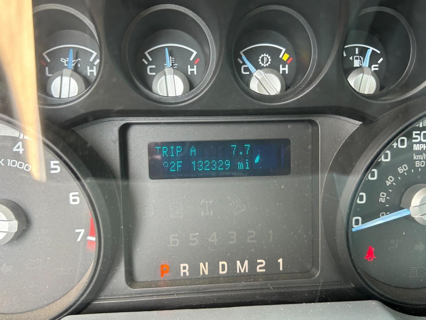 2012 White /Gray Ford F-250 SD SUPER DUTY (1FT7X2A66CE) with an 6.2L V8 OHV 16V engine, AUTOMATIC transmission, located at 17760 Hwy 62, Morris, OK, 74445, (918) 733-4887, 35.609104, -95.877060 - Photo#12