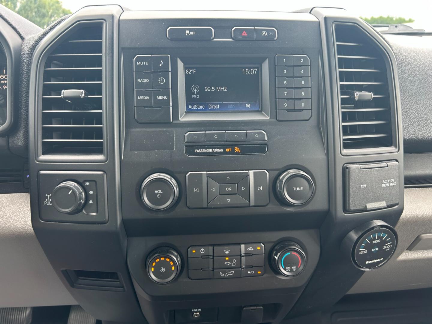 2018 White /Gray Ford F-150 EXTENDED CAB (1FTFX1E53JK) with an 5.0L V8 OHV 16V engine, AUTOMATIC transmission, located at 17760 Hwy 62, Morris, OK, 74445, (918) 733-4887, 35.609104, -95.877060 - 2018 FORD F150 HAS A 5.0L V8 ENGINE AND IS 4WD. FEATURES KEYLESS ENTERY, LEATHER INTERIOR, POWER WINDOWS, POWER LOCKS, POWER MIRRORS, AM/FM RADIO, A/C, TRACTION CONTROL, AUXILIARY PORT, BACKUP CAMERA, TILT STEERING WHEEL, BED COVER, AND BED LINER. EQUIPPED WITH A BI-FUEL CNG FUEL SYSTEM. IT RUNS ON - Photo#12