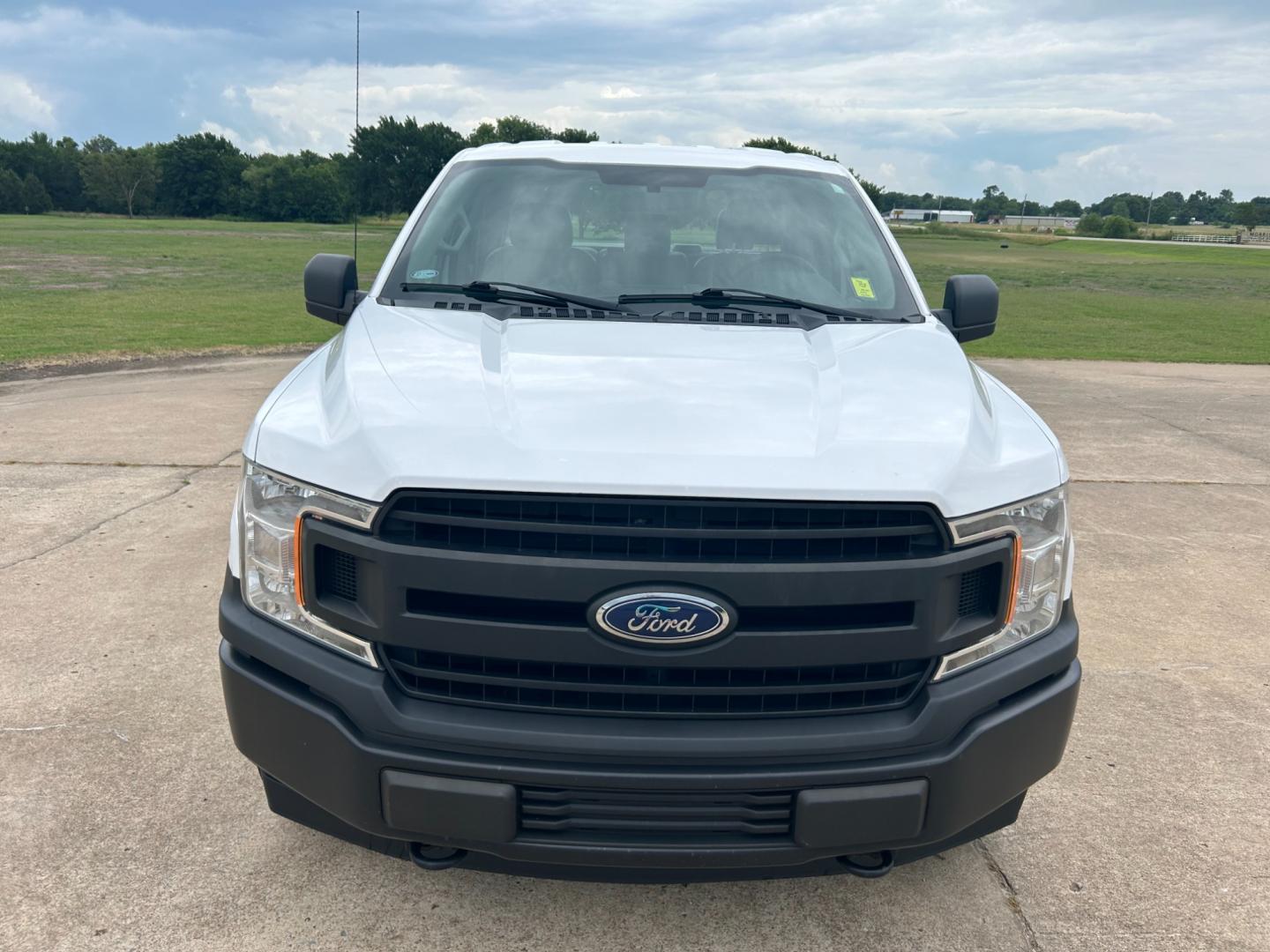 2018 White /Gray Ford F-150 EXTENDED CAB (1FTFX1E53JK) with an 5.0L V8 OHV 16V engine, AUTOMATIC transmission, located at 17760 Hwy 62, Morris, OK, 74445, (918) 733-4887, 35.609104, -95.877060 - 2018 FORD F150 HAS A 5.0L V8 ENGINE AND IS 4WD. FEATURES KEYLESS ENTERY, LEATHER INTERIOR, POWER WINDOWS, POWER LOCKS, POWER MIRRORS, AM/FM RADIO, A/C, TRACTION CONTROL, AUXILIARY PORT, BACKUP CAMERA, TILT STEERING WHEEL, BED COVER, AND BED LINER. EQUIPPED WITH A BI-FUEL CNG FUEL SYSTEM. IT RUNS ON - Photo#1