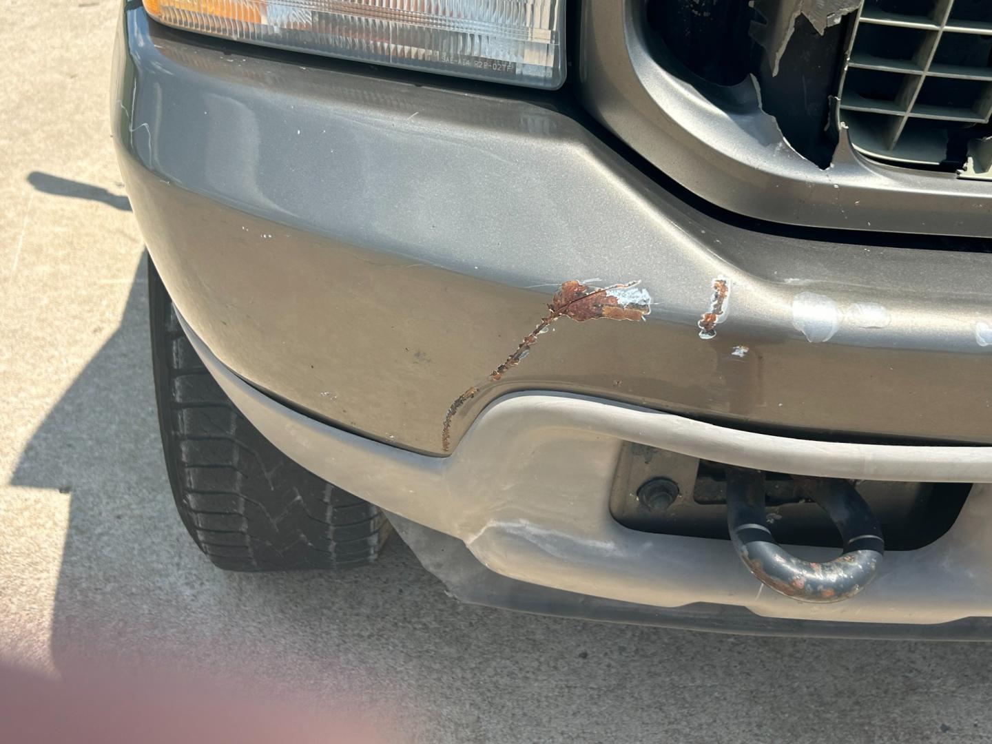 2002 GRAY /TAN Ford Excursion LIMITED (1FMNU43S32E) with an 6.8L V10 engine, AUTOMATIC transmission, located at 17760 Hwy 62, Morris, OK, 74445, (918) 733-4887, 35.609104, -95.877060 - Photo#30