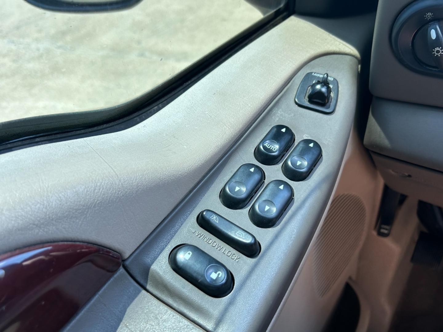 2002 GRAY /TAN Ford Excursion LIMITED (1FMNU43S32E) with an 6.8L V10 engine, AUTOMATIC transmission, located at 17760 Hwy 62, Morris, OK, 74445, (918) 733-4887, 35.609104, -95.877060 - Photo#10