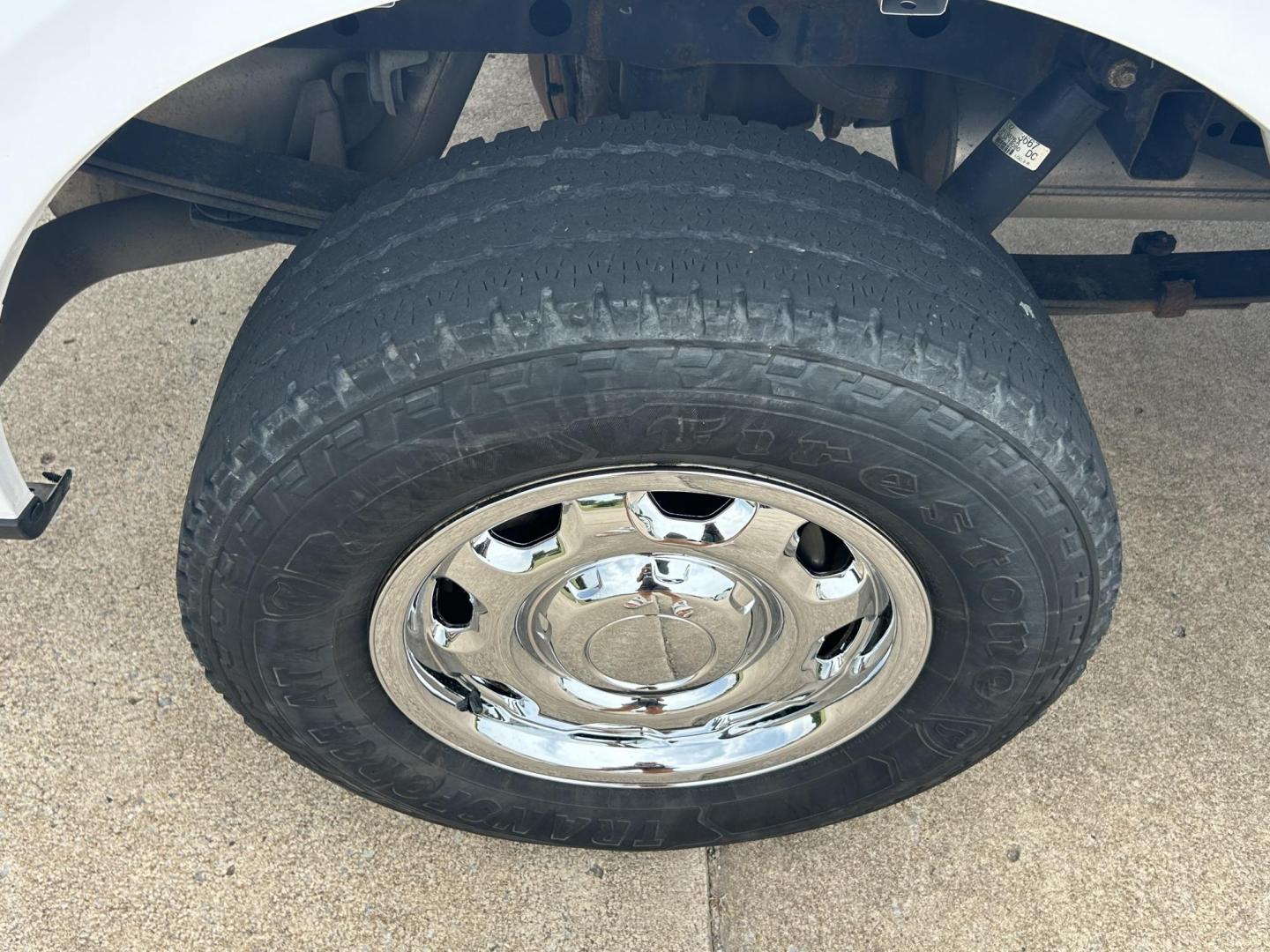 2018 White /Gray Ford F-150 SuperCab 6.5-ft. 4WD (1FTFX1E55JK) with an 5.0L V8 OHV 16V engine, 6A transmission, located at 17760 Hwy 62, Morris, OK, 74445, (918) 733-4887, 35.609104, -95.877060 - Photo#24