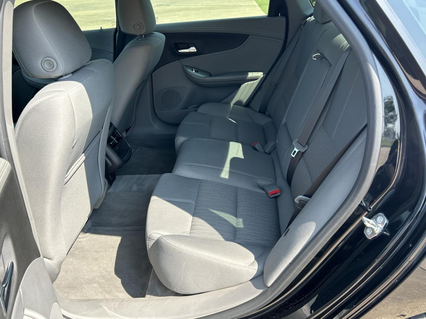 2016 /Gray Chevrolet Impala CNG 2FL (2G11Y5SNXG9) with an 3.6L V6 DOHC 24V CNG engine, 6A transmission, located at 17760 Hwy 62, Morris, OK, 74445, (918) 733-4887, 35.609104, -95.877060 - 2016 CHEVY IMPALA HAS THE 3.6 V6 ENGINE AND IS FWD. THE IMPALA IS A BI-FUEL CAR THAT RUNS ON BOTH CNG (COMPRESSED NATUAL GAS) OR GASOLINE. THIS CAR FEATURES KEYLESS REMOTE START, KEYLESS REMOTE ENTRY, POWER LOCKS, POWER WINDOWS, POWER SEATS, POWER MIRRORS, AM/FM STEREO, CLOTH SEATS, TRACTION CONTROL - Photo#13