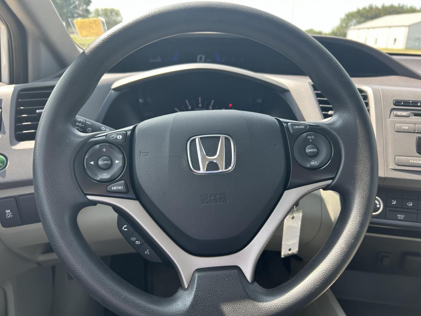 2012 White /Gray Honda Civic CNG Sedan 5-Speed AT (19XFB5F53CE) with an 1.8L L4 SOHC 16V CNG engine, 5-Speed Automatic transmission, located at 17760 Hwy 62, Morris, OK, 74445, (918) 733-4887, 35.609104, -95.877060 - Photo#11
