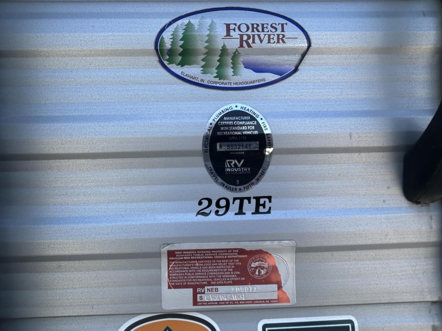 2020 GRAY /Gray Forest River PATRIOT 29TE (4X4TCKE28LX) , located at 17760 Hwy 62, Morris, OK, 74445, 35.609104, -95.877060 - Photo#9