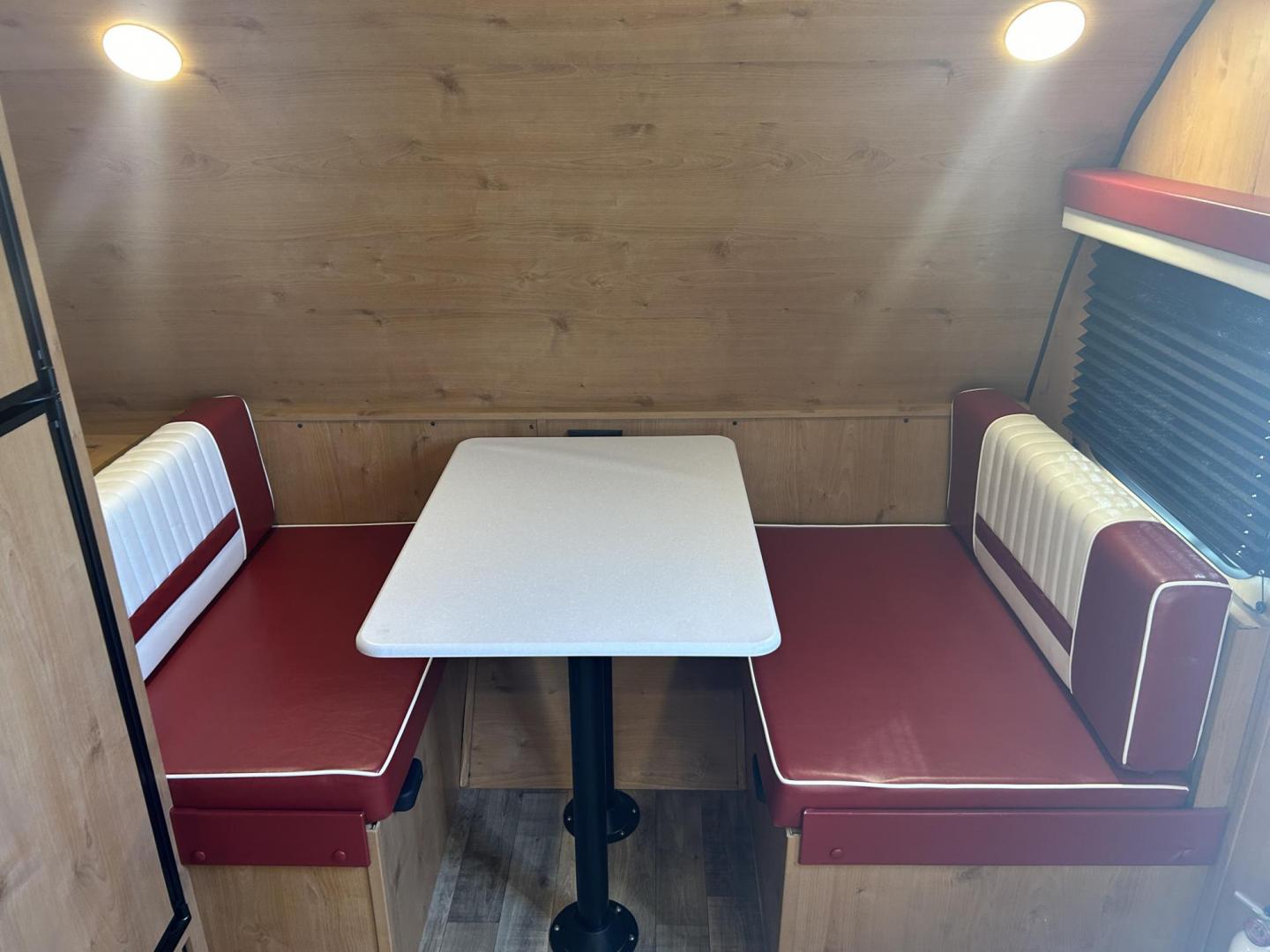2023 White /TAN RIVERSIDE RETRO 165 165 ( 59CCC4817P) , located at 17760 Hwy 62, Morris, OK, 74445, 35.609104, -95.877060 - Photo#6