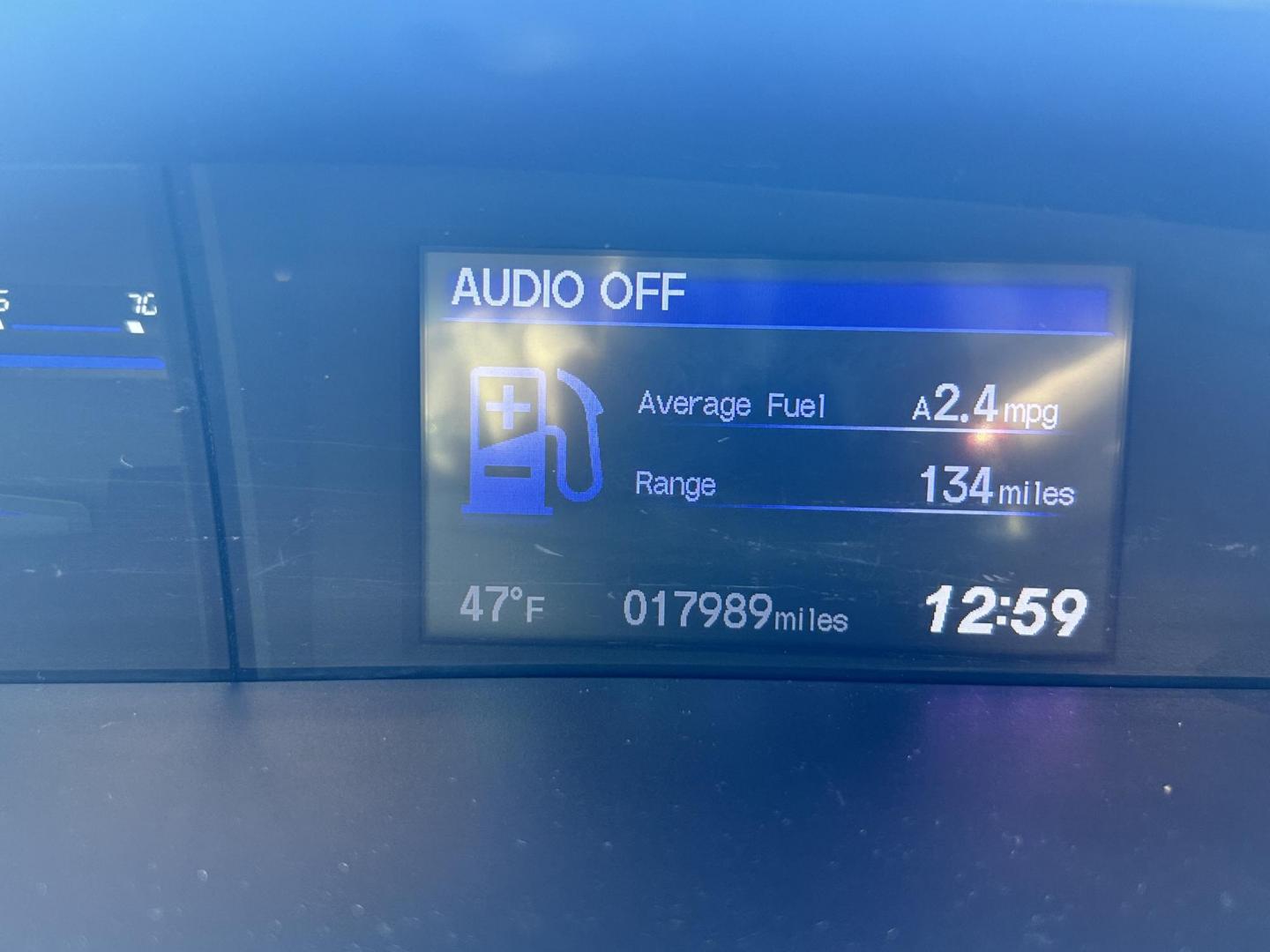 2013 White /Gray Honda Civic CNG (19XFB5F56DE) with an 1.8L L4 SOHC 16V CNG engine, 5A transmission, located at 17760 Hwy 62, Morris, OK, 74445, (918) 733-4887, 35.609104, -95.877060 - Photo#12