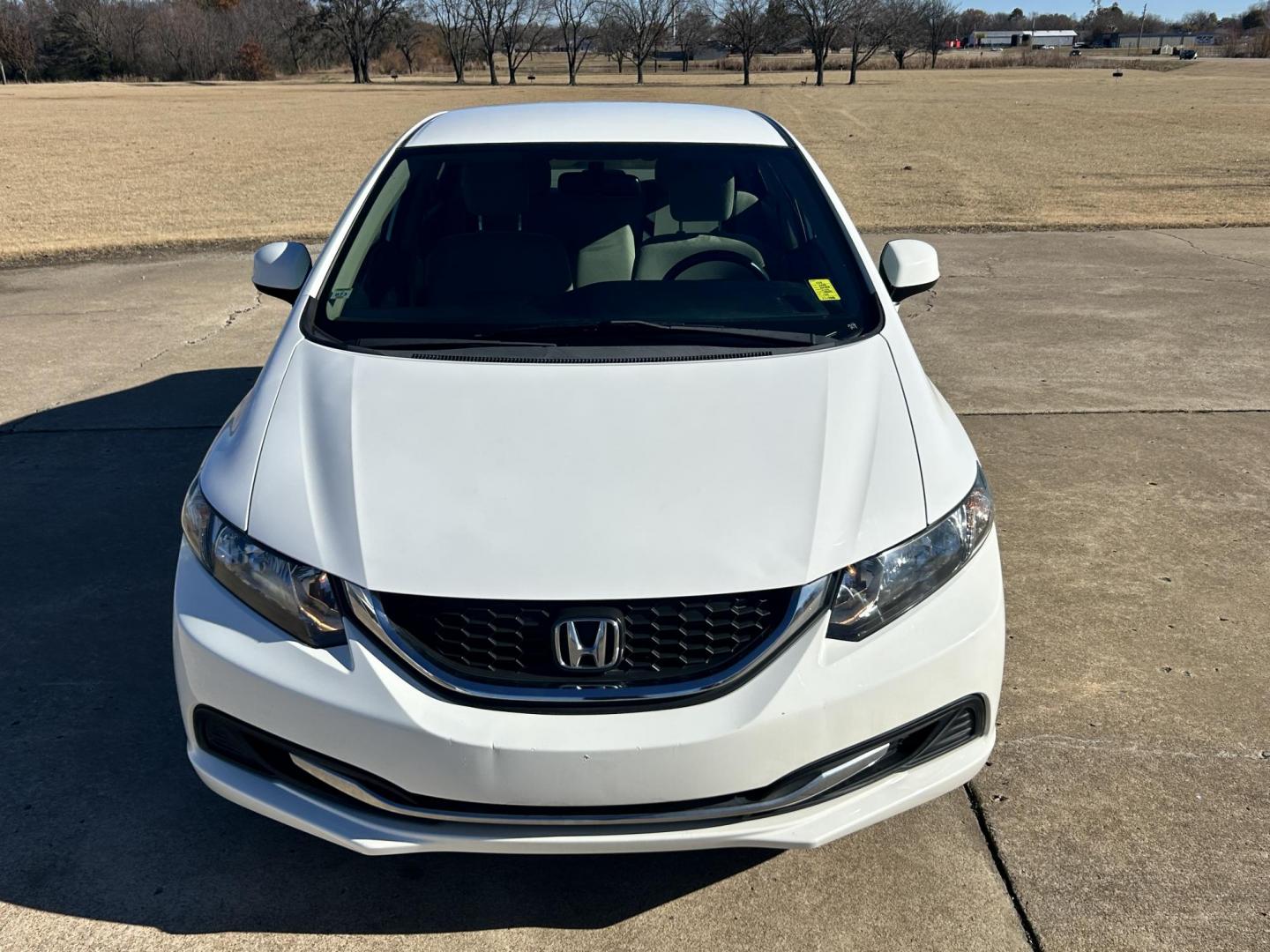 2013 White /Gray Honda Civic CNG (19XFB5F56DE) with an 1.8L L4 SOHC 16V CNG engine, 5A transmission, located at 17760 Hwy 62, Morris, OK, 74445, (918) 733-4887, 35.609104, -95.877060 - Photo#2