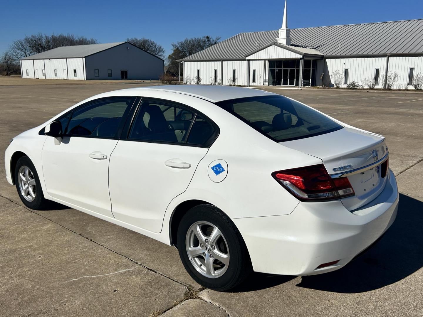 2013 White /Gray Honda Civic CNG (19XFB5F56DE) with an 1.8L L4 SOHC 16V CNG engine, 5A transmission, located at 17760 Hwy 62, Morris, OK, 74445, (918) 733-4887, 35.609104, -95.877060 - Photo#6