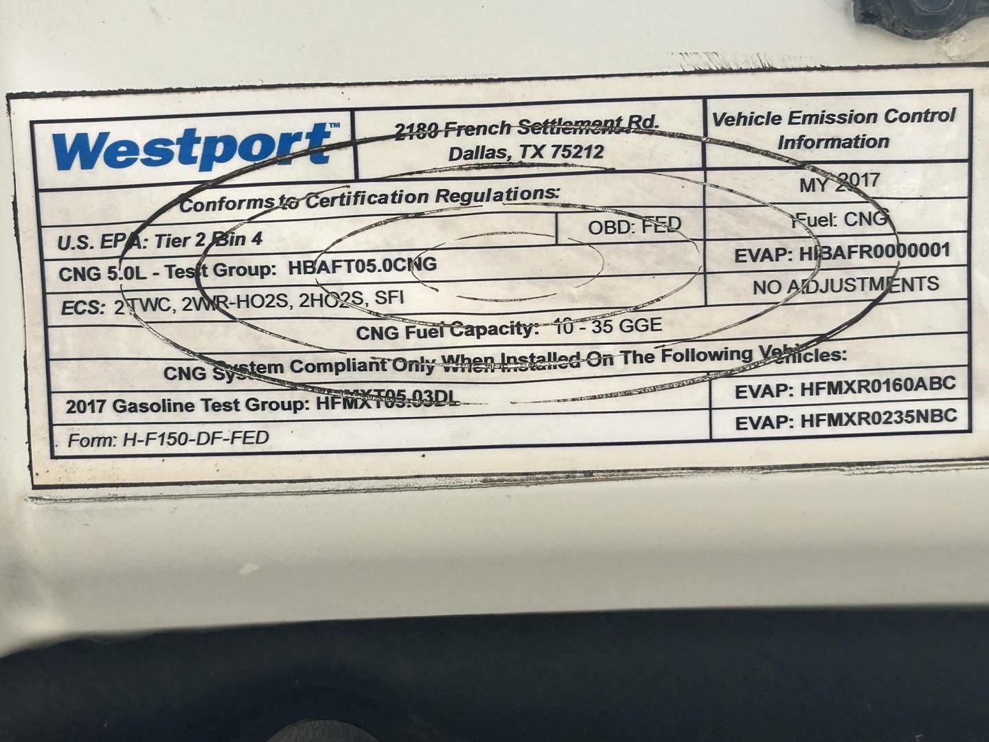 2017 White /Gray Ford F-150 SuperCab . 4WD (1FTFX1EF5HK) with an 5.0L V8 engine, 6A transmission, located at 17760 Hwy 62, Morris, OK, 74445, (918) 733-4887, 35.609104, -95.877060 - Photo#22