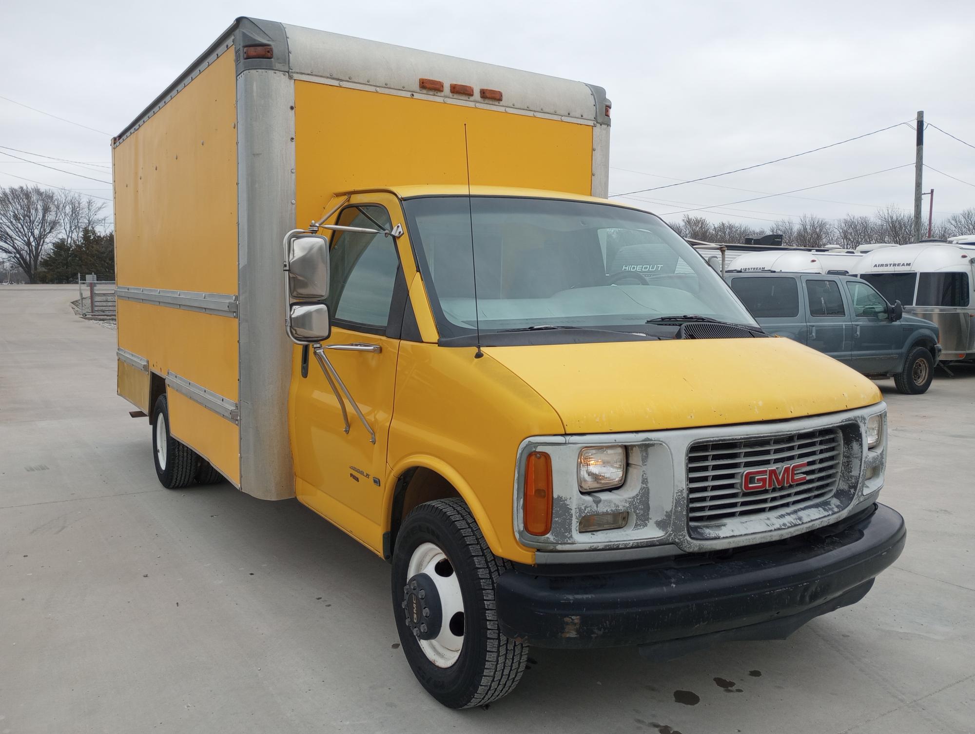 photo of 1997 GMC SAVANA 3500 BOX TRUCK 14.5FT