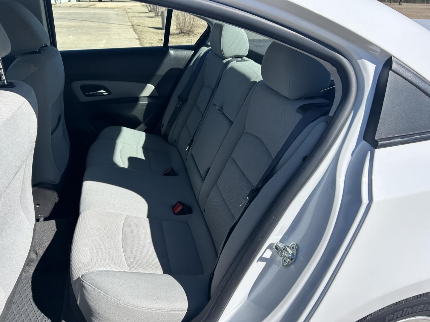 2015 White /Gray Chevrolet Cruze 1LT Auto (1G1PC5SB9F7) with an 1.4L L4 DOHC 16V TURBO engine, 6-Speed Automatic transmission, located at 17760 Hwy 62, Morris, OK, 74445, (918) 733-4887, 35.609104, -95.877060 - 2015 CHEVROLET CRUZE 1.4L L4 DOHC 16V TURBO FFV FWD, A BI-FUEL SYSTEM THAT RUNS ON CNG (COMPRESSED NATURAL GAS) OR GASOLINE. GREAT FOR YOUR EVERYDAY COMMUTE 42 MPG!!!!! THE CHEVROLET CRUZE FEATURES POWER LOCKS, POWER WINDOWS, POWER MIRRORS, MANUAL SEATS, CLOTH SEATS, AM/FM RADIO, CD PLAYER, ON STAR - Photo#14