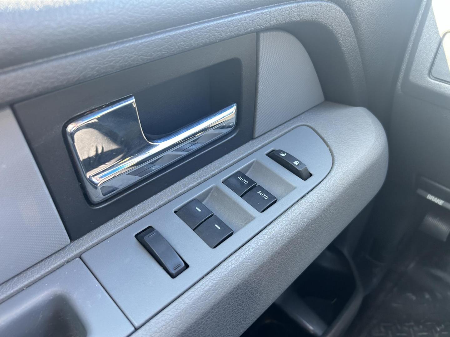 2014 White /Gray Ford F-150 XL (1FTEX1CM1EK) with an 3.7L V6 DOHC 24V engine, 6-Speed Automatic transmission, located at 17760 Hwy 62, Morris, OK, 74445, (918) 733-4887, 35.609104, -95.877060 - 2014 FORD F-150 XL SUPERCAB 7FT. BED 2WD 3.7L V6 BI-FUEL SYSTEM RUNS ON CNG OR GASOLINE. FEATURES KEYLESS REMOTE ENTRY, POWER LOCKS, POWER WINDOWS, AM/FM STEREO, SIRIUS XM STEREO, CD PLAYER, AUXILLARY PORT, CRUISE CONTROL, TRACTION CONTROL, MULTI-FUNCTIONING STEERING WHEEL CONTROLS, TRAILER HITCH, - Photo#10