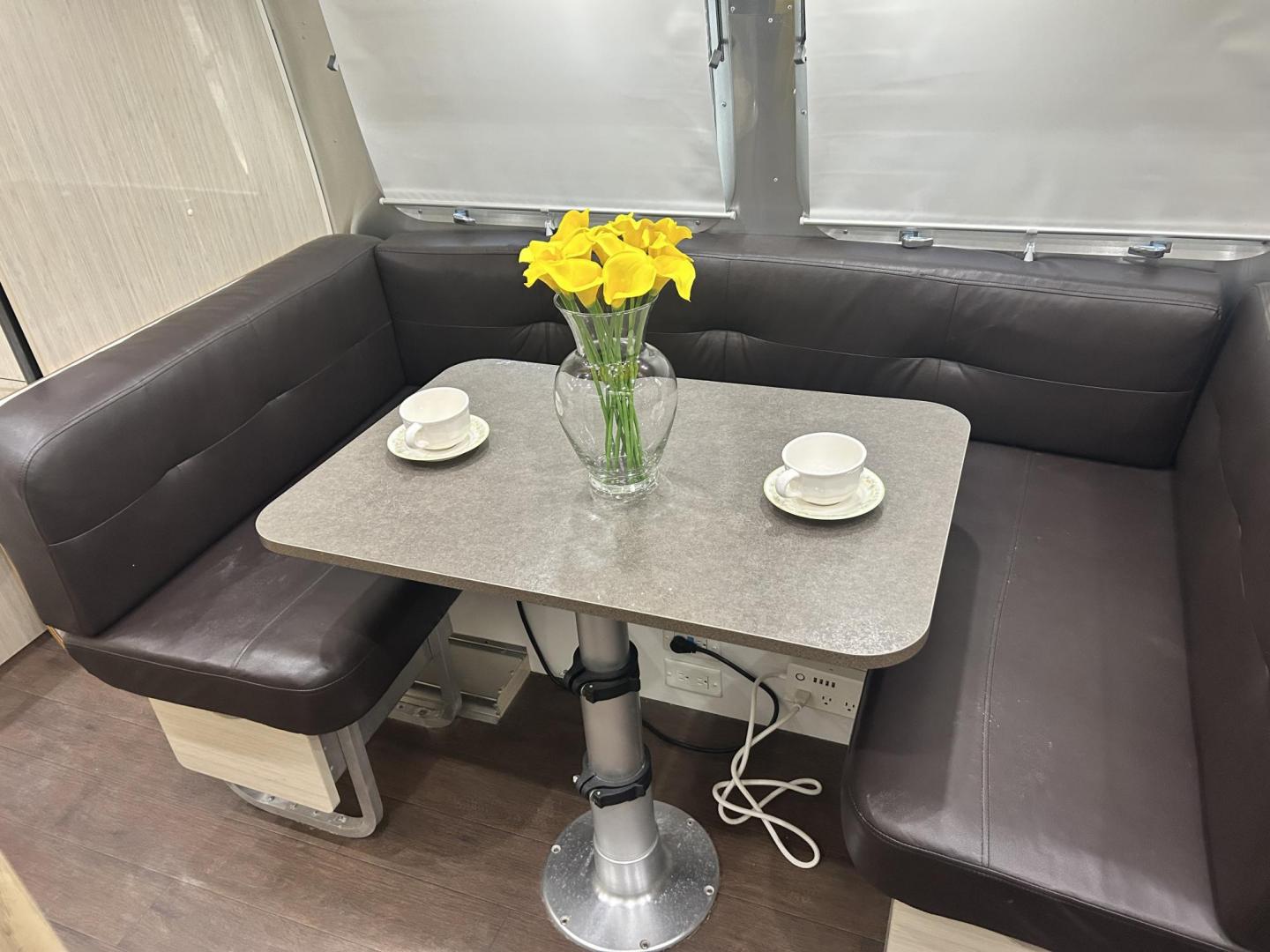 2016 Silver Airstream INTERNATIONAL SERENITY 23FB 23FB (1STKFAG29GJ) , located at 17760 Hwy 62, Morris, OK, 74445, 35.609104, -95.877060 - Photo#14