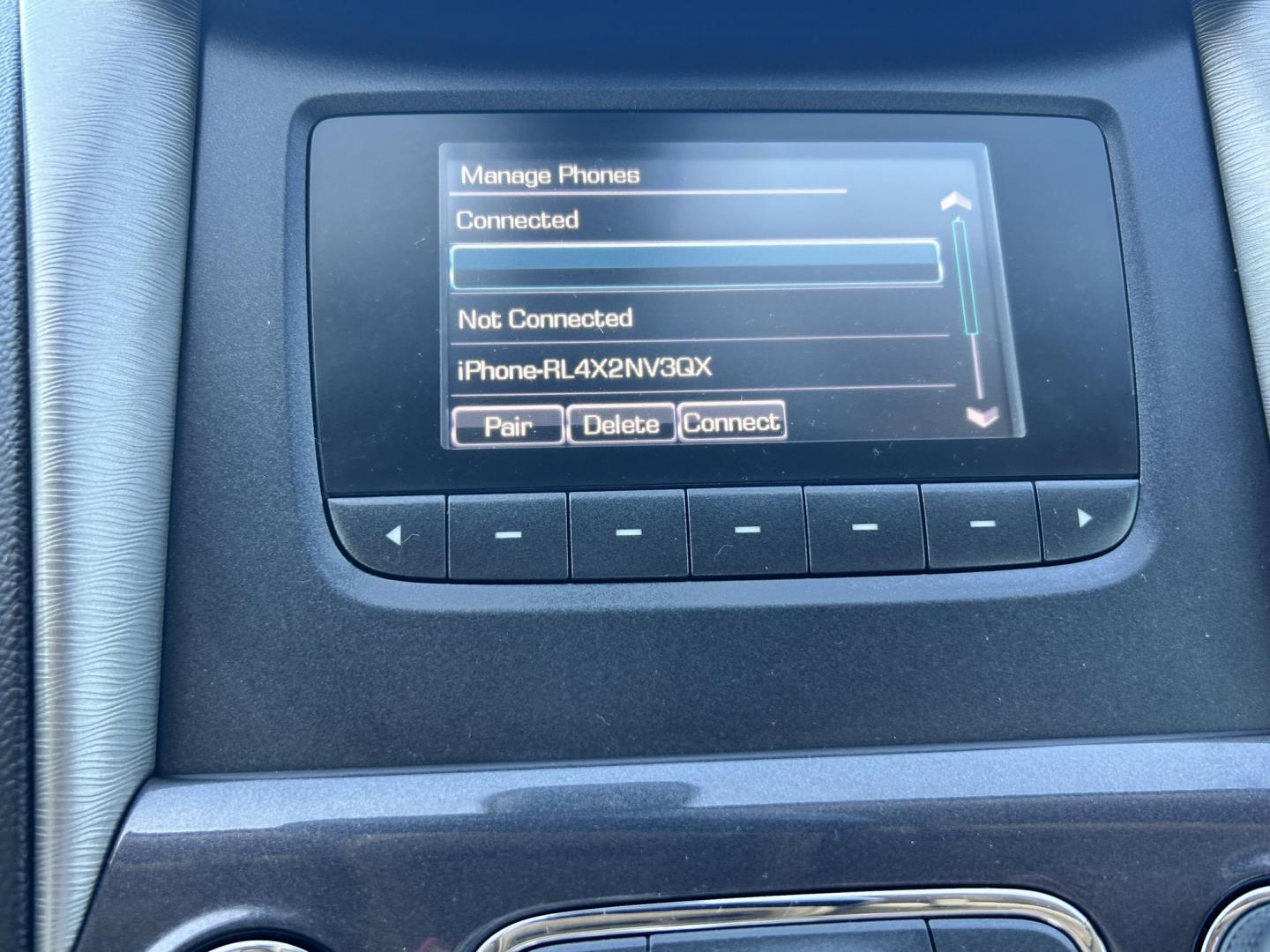 2016 White /Gray Chevrolet Impala CNG 2FL (2G11Y5SN2G9) with an 3.6L V6 DOHC 24V CNG engine, 6A transmission, located at 17760 Hwy 62, Morris, OK, 74445, (918) 733-4887, 35.609104, -95.877060 - 2016 CHEVY IMPALA HAS THE 3.6 V6 ENGINE AND IS FWD. THE IMPALA IS A BI-FUEL CAR THAT RUNS ON BOTH CNG (COMPRESSED NATUAL GAS) OR GASOLINE. THIS CAR FEATURES KEYLESS REMOTE START, KEYLESS REMOTE ENTRY, POWER LOCKS, POWER WINDOWS, POWER SEATS, POWER MIRRORS, AM/FM STEREO, CLOTH SEATS, BACK UP CAMERA, - Photo#11