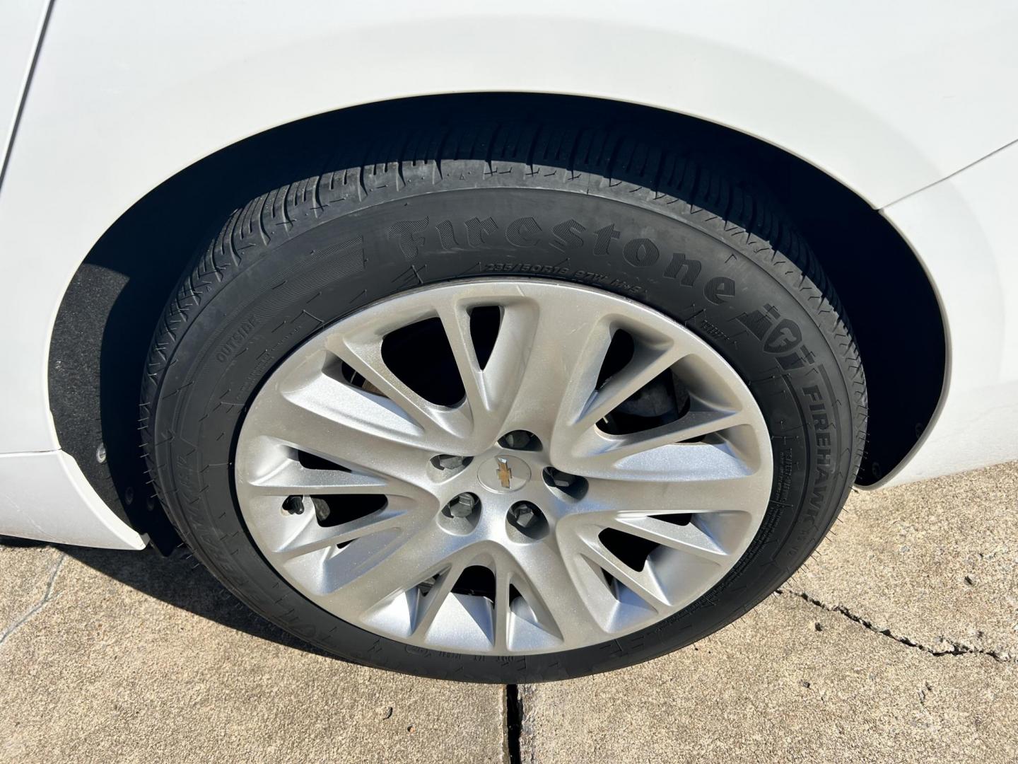2016 White /Gray Chevrolet Impala CNG 2FL (2G11Y5SN2G9) with an 3.6L V6 DOHC 24V CNG engine, 6A transmission, located at 17760 Hwy 62, Morris, OK, 74445, (918) 733-4887, 35.609104, -95.877060 - 2016 CHEVY IMPALA HAS THE 3.6 V6 ENGINE AND IS FWD. THE IMPALA IS A BI-FUEL CAR THAT RUNS ON BOTH CNG (COMPRESSED NATUAL GAS) OR GASOLINE. THIS CAR FEATURES KEYLESS REMOTE START, KEYLESS REMOTE ENTRY, POWER LOCKS, POWER WINDOWS, POWER SEATS, POWER MIRRORS, AM/FM STEREO, CLOTH SEATS, BACK UP CAMERA, - Photo#22
