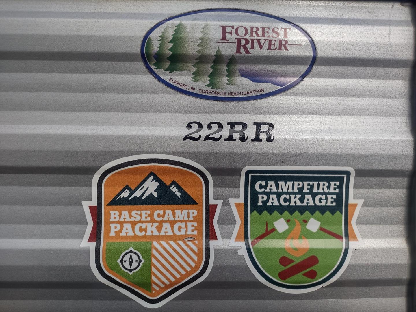 2020 Silver Forest River GREY WOLF PUP 22RR 22RR (4X4TCKX24LK) , located at 17760 Hwy 62, Morris, OK, 74445, 35.609104, -95.877060 - CAMPING SEASON IS HERE! CHECK OUT THIS 2020 FOREST RIVER GREY WOLF PUP TOY HAULER 22RR 29FT OVERALL WITH A 15FT POWER AWNING. IN THE LIVING/KITCHEN AREA IS A FARM STYLE SINK WITH OVERHEAD CABINETS, 3 BURNER STOVE WITH OVEN, OVERHEAD MICROWAVE, PANTRY, MID-SIZE FRIDGE, AM/FM RADIO, BOOTH STYLE DINETT - Photo#13