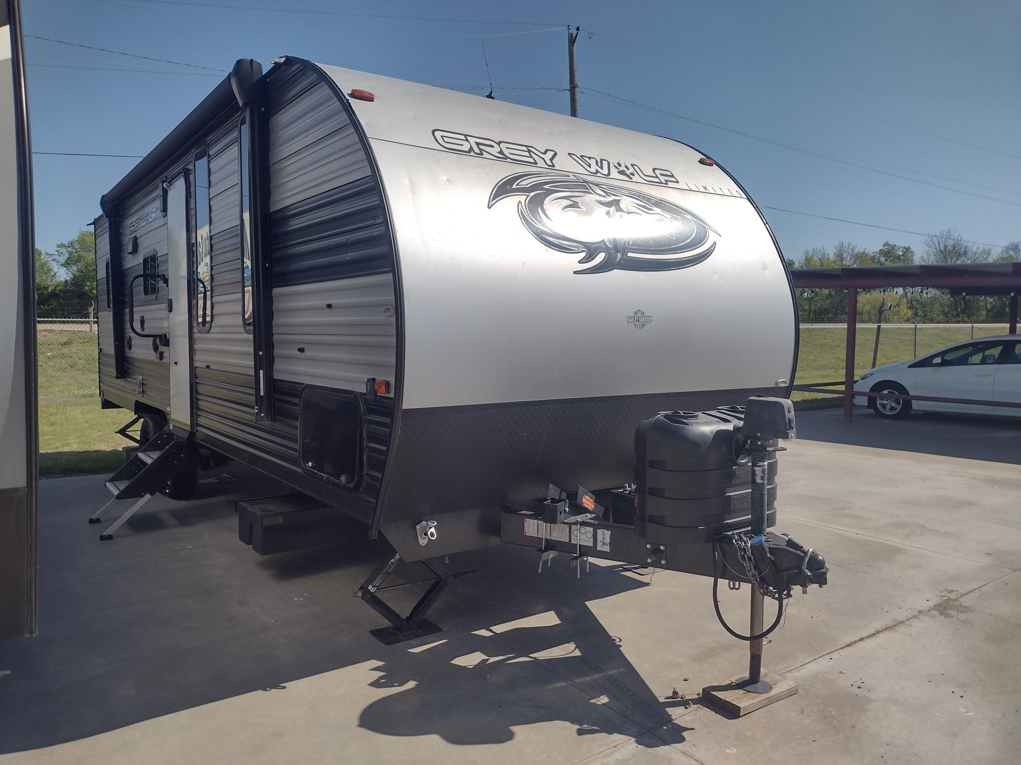 photo of 2020 FOREST RIVER GREY WOLF PUP TOY HAULER 22RR 29FT OVERALL 