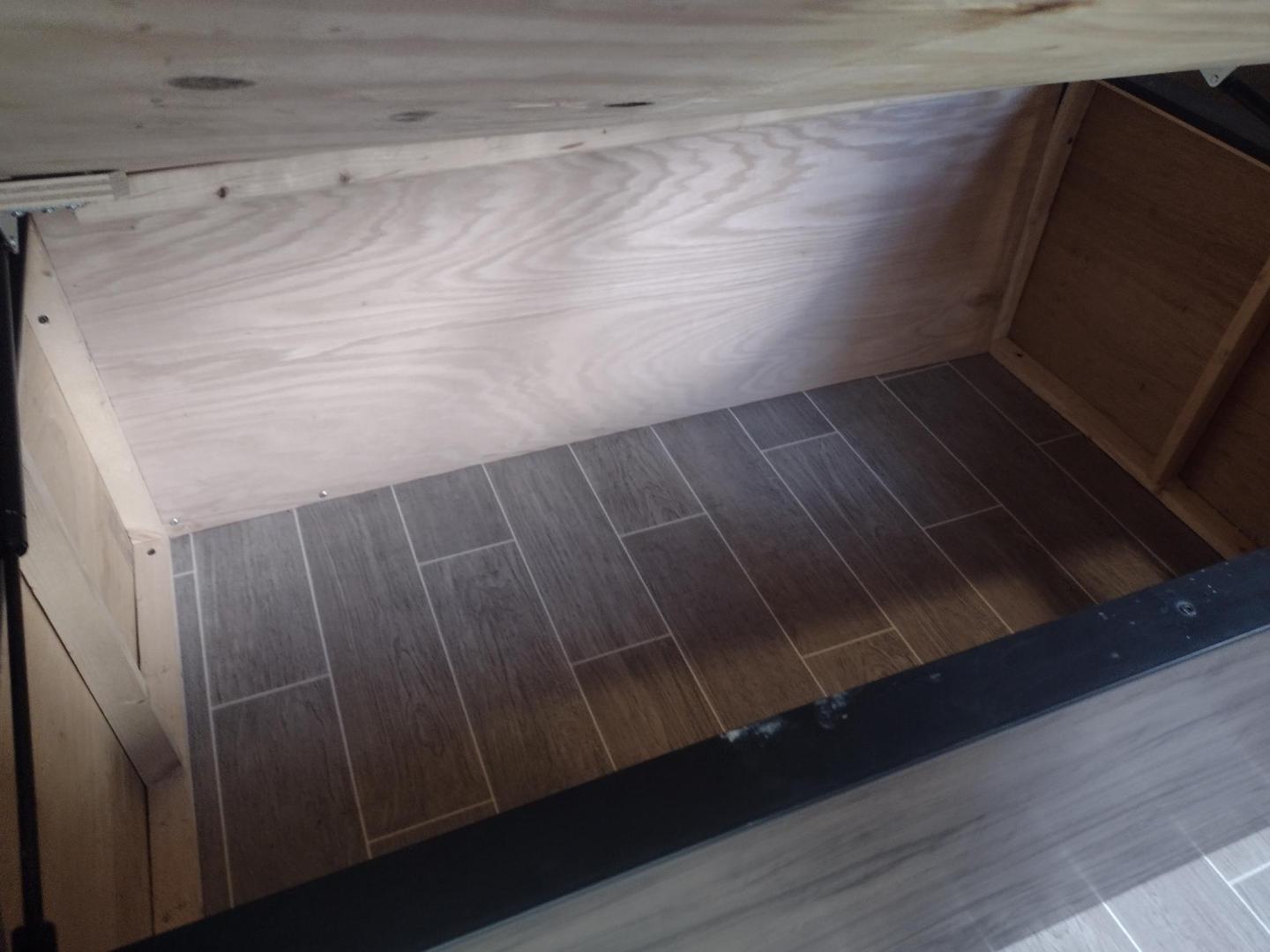 2020 Silver Forest River GREY WOLF PUP 22RR 22RR (4X4TCKX24LK) , located at 17760 Hwy 62, Morris, OK, 74445, 35.609104, -95.877060 - CAMPING SEASON IS HERE! CHECK OUT THIS 2020 FOREST RIVER GREY WOLF PUP TOY HAULER 22RR 29FT OVERALL WITH A 15FT POWER AWNING. IN THE LIVING/KITCHEN AREA IS A FARM STYLE SINK WITH OVERHEAD CABINETS, 3 BURNER STOVE WITH OVEN, OVERHEAD MICROWAVE, PANTRY, MID-SIZE FRIDGE, AM/FM RADIO, BOOTH STYLE DINETT - Photo#27